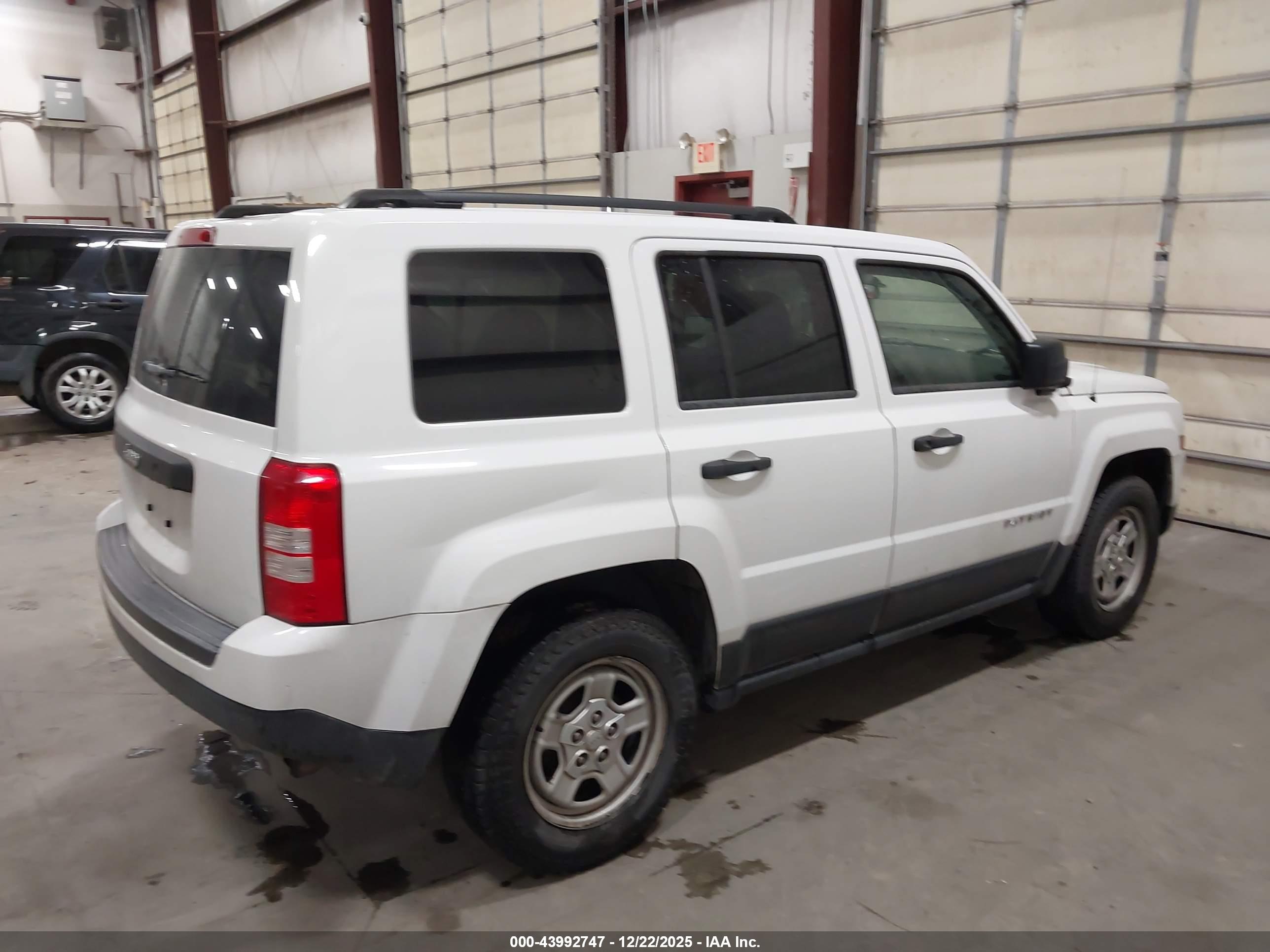 JEEP PATRIOT image 4