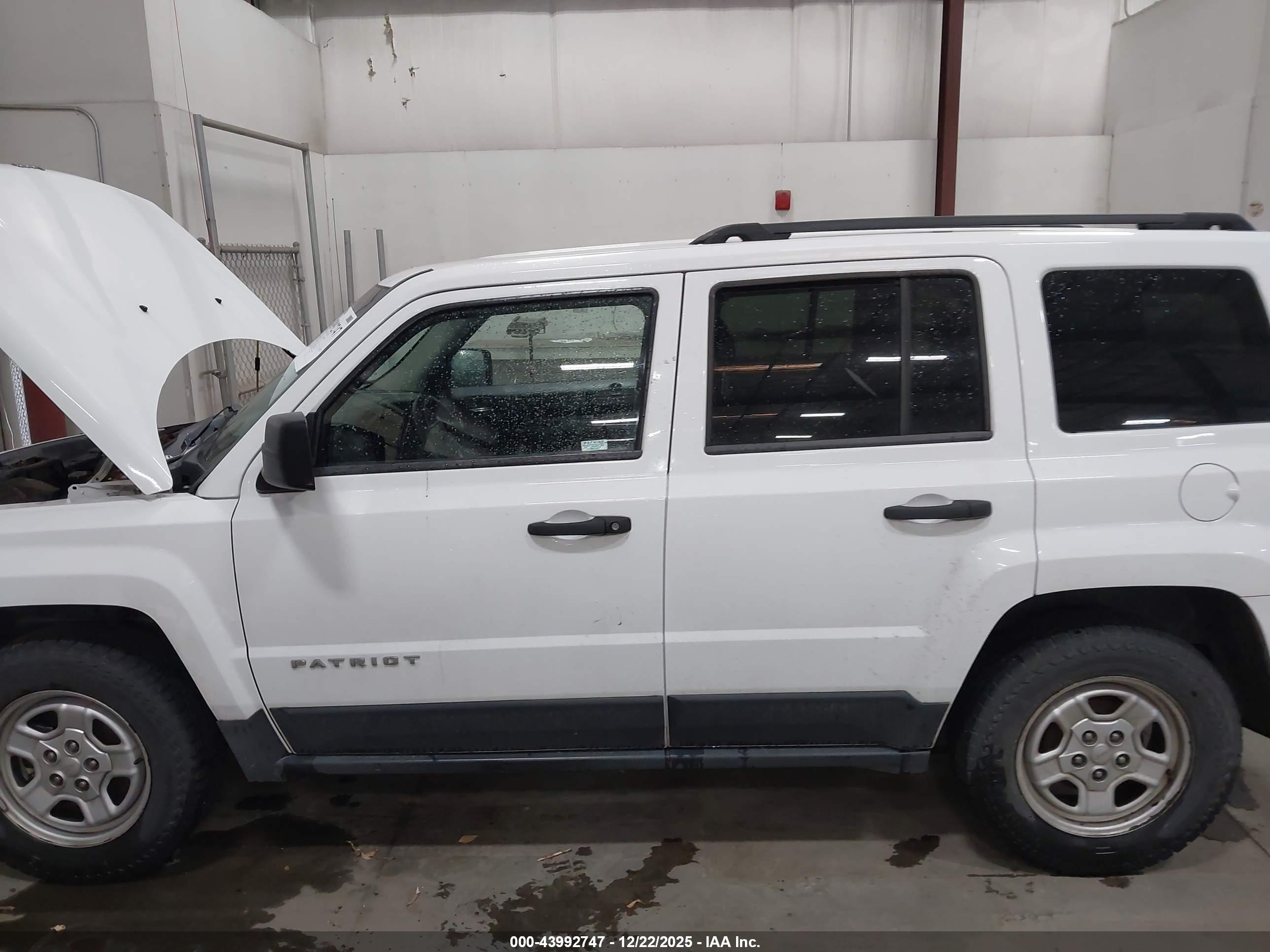 JEEP PATRIOT image 6