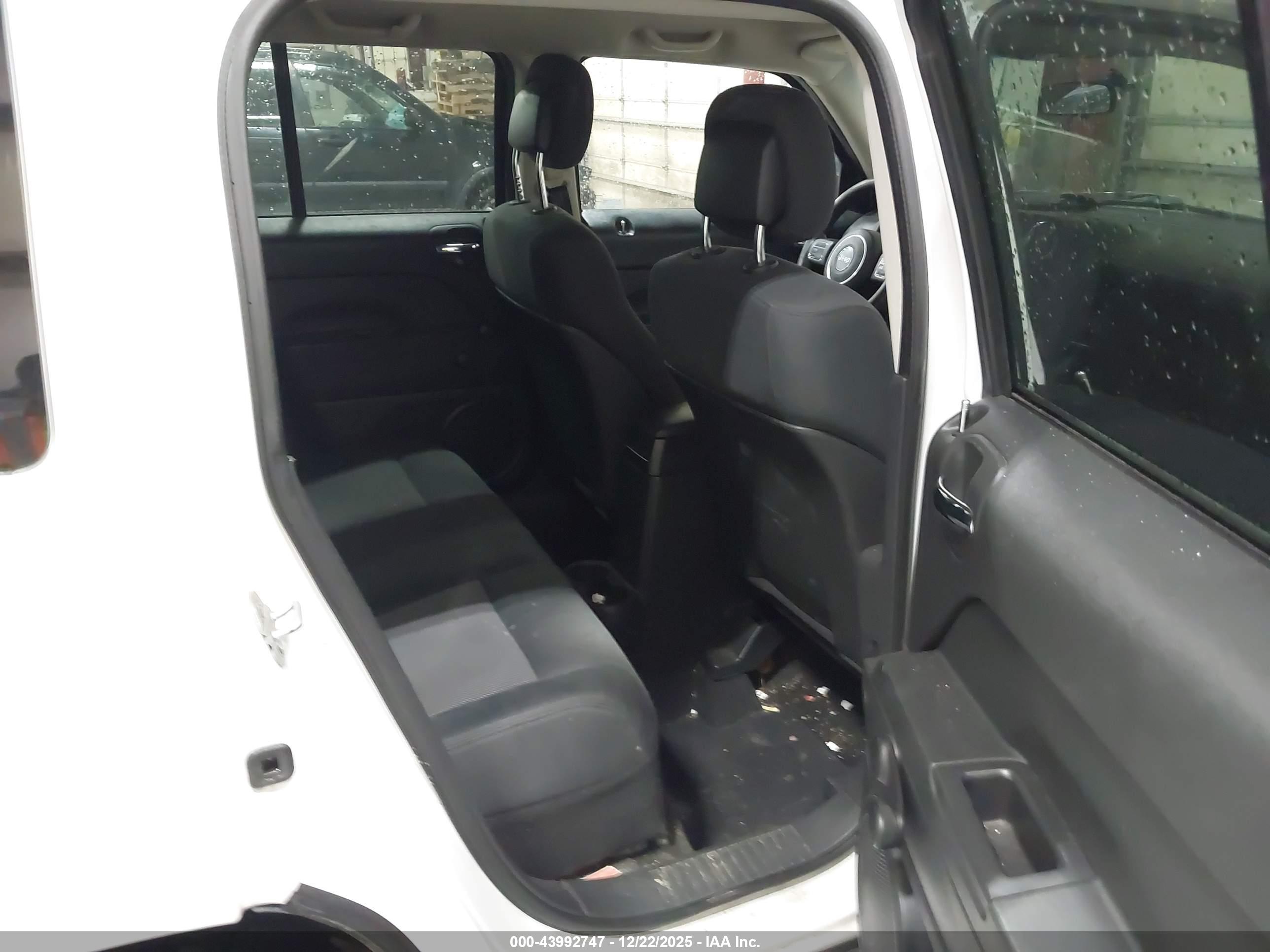 JEEP PATRIOT image 8
