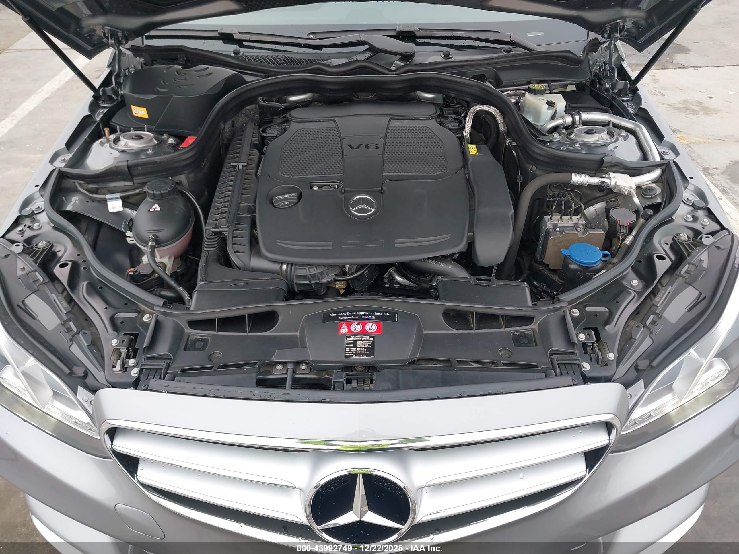 MERCEDES-BENZ E image 10