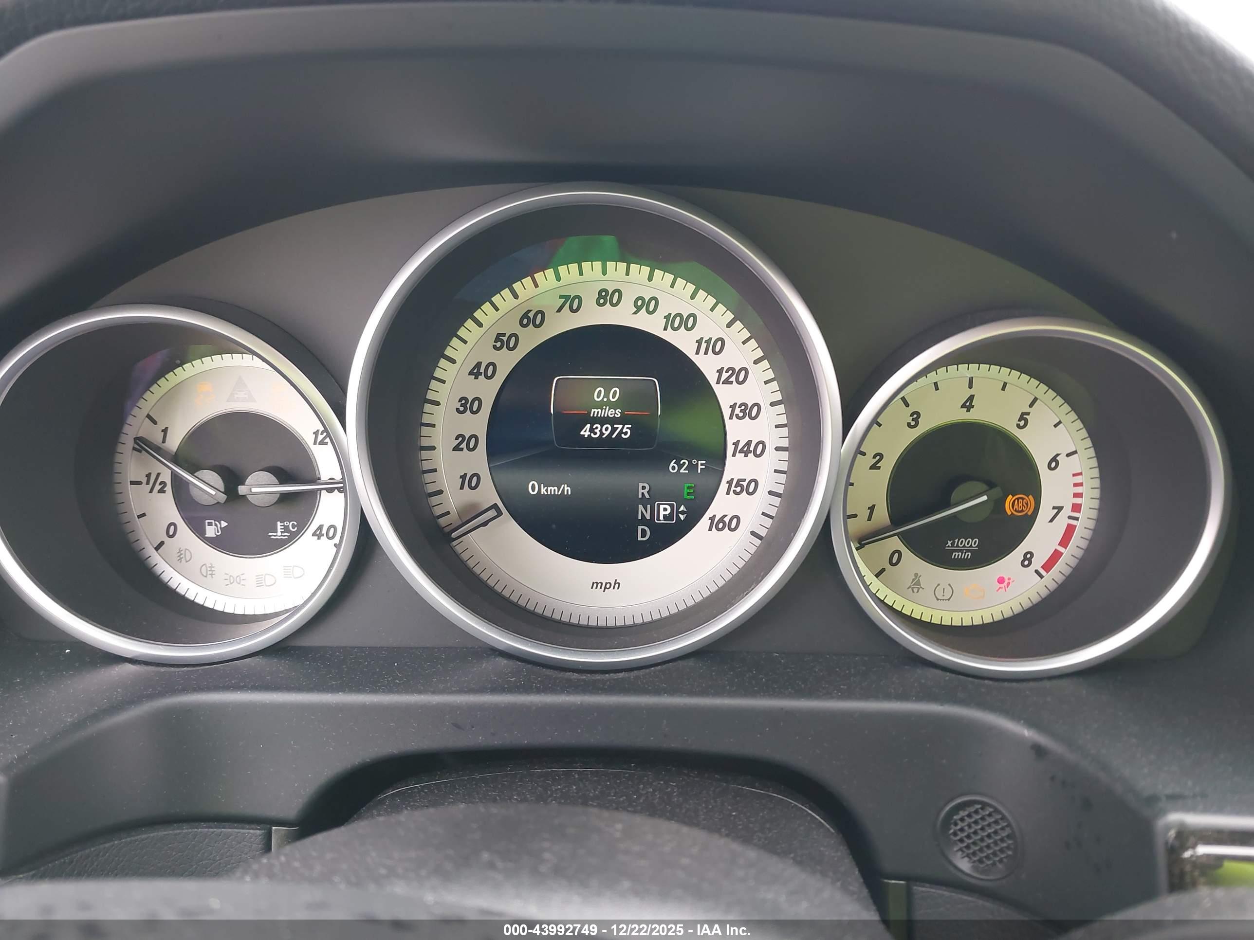 MERCEDES-BENZ E image 7