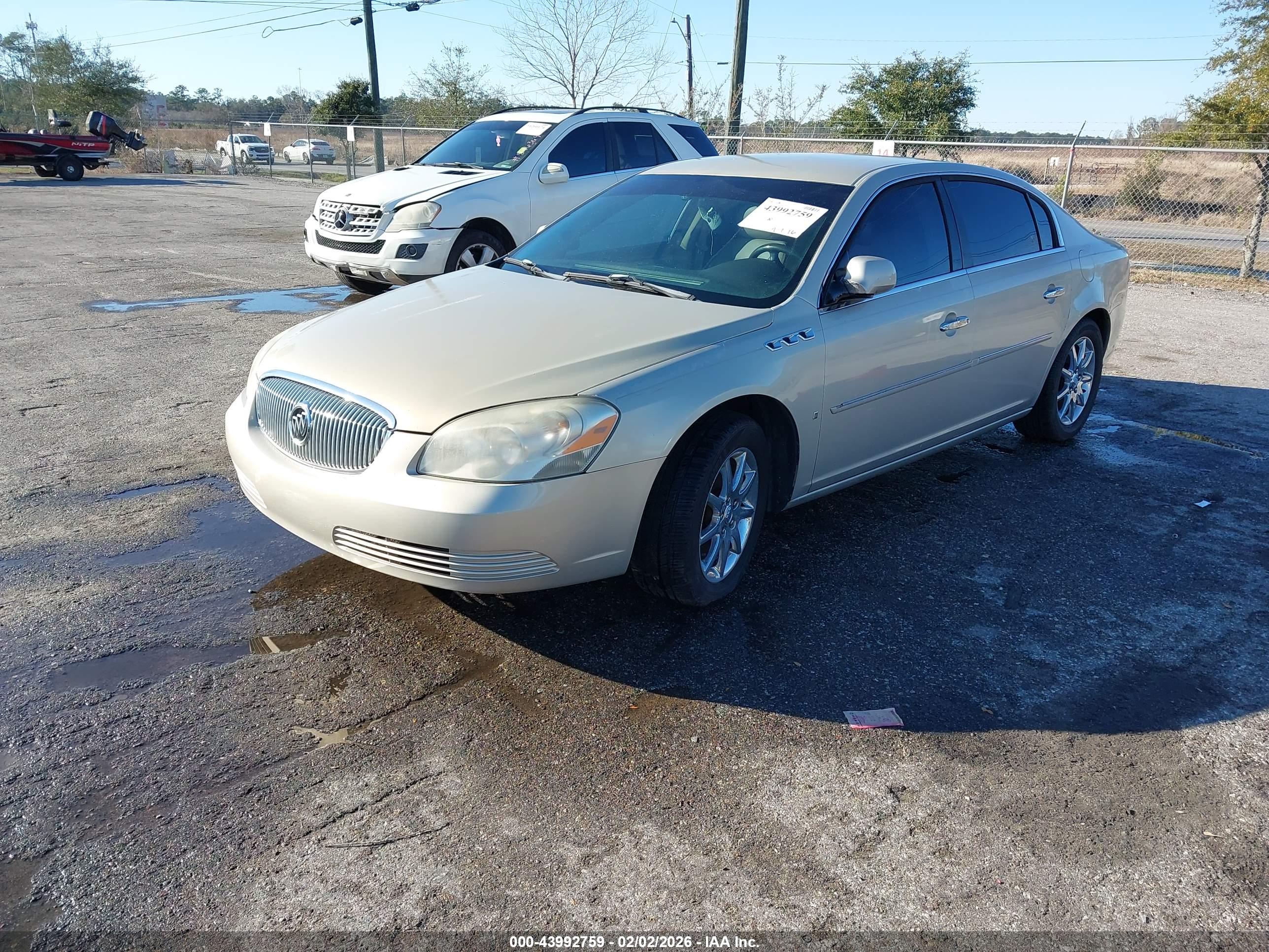 BUICK LUCERNE image 2