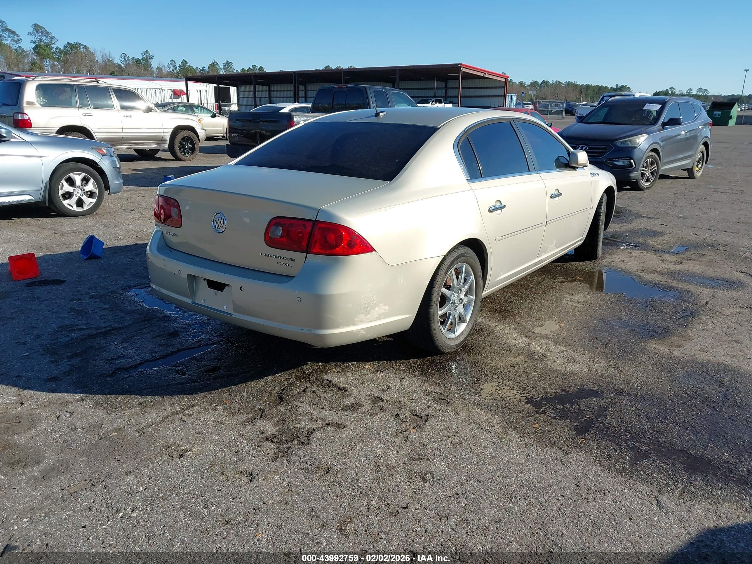 BUICK LUCERNE image 4