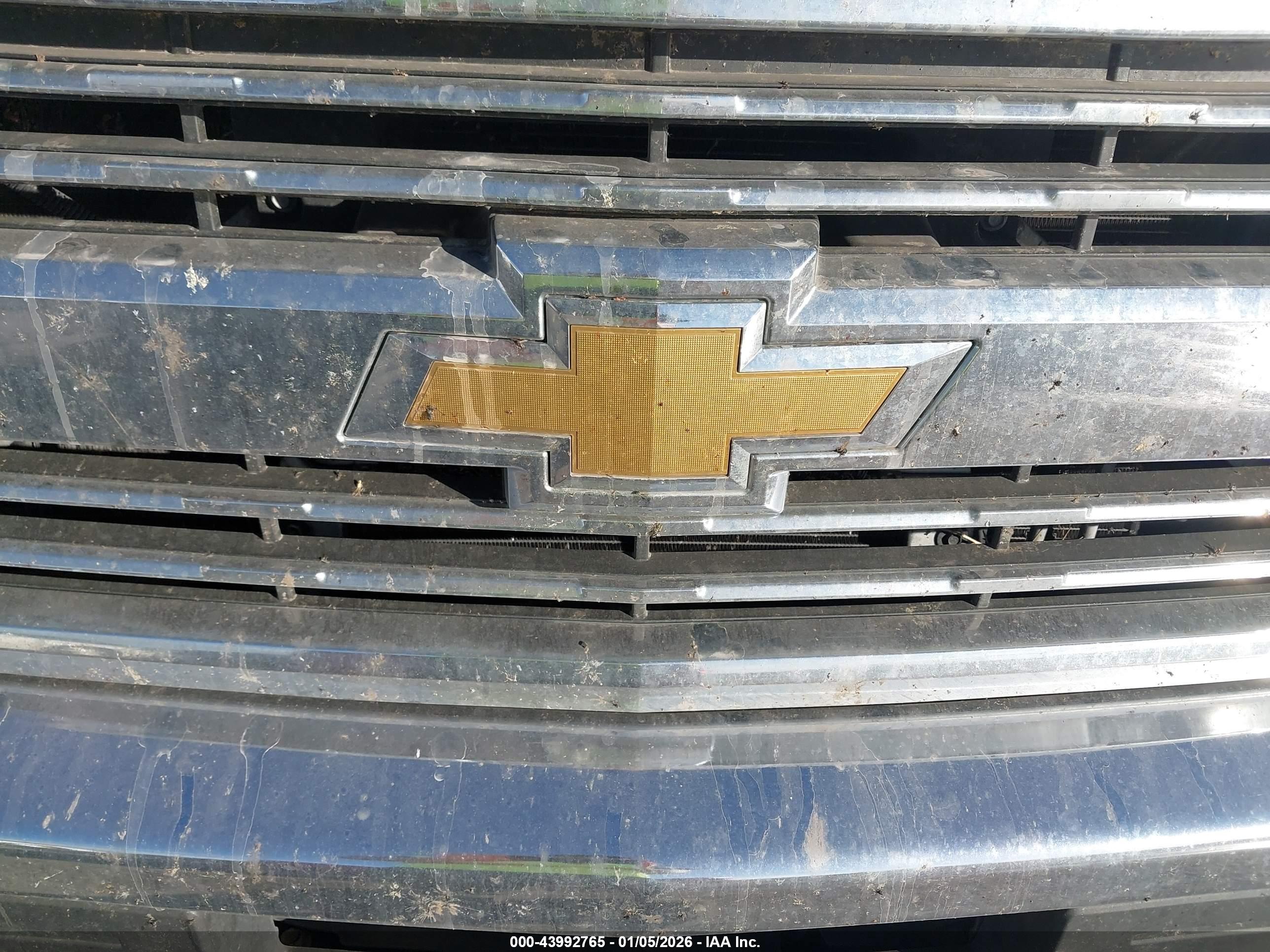 CHEVROLET SILVERADO image 6