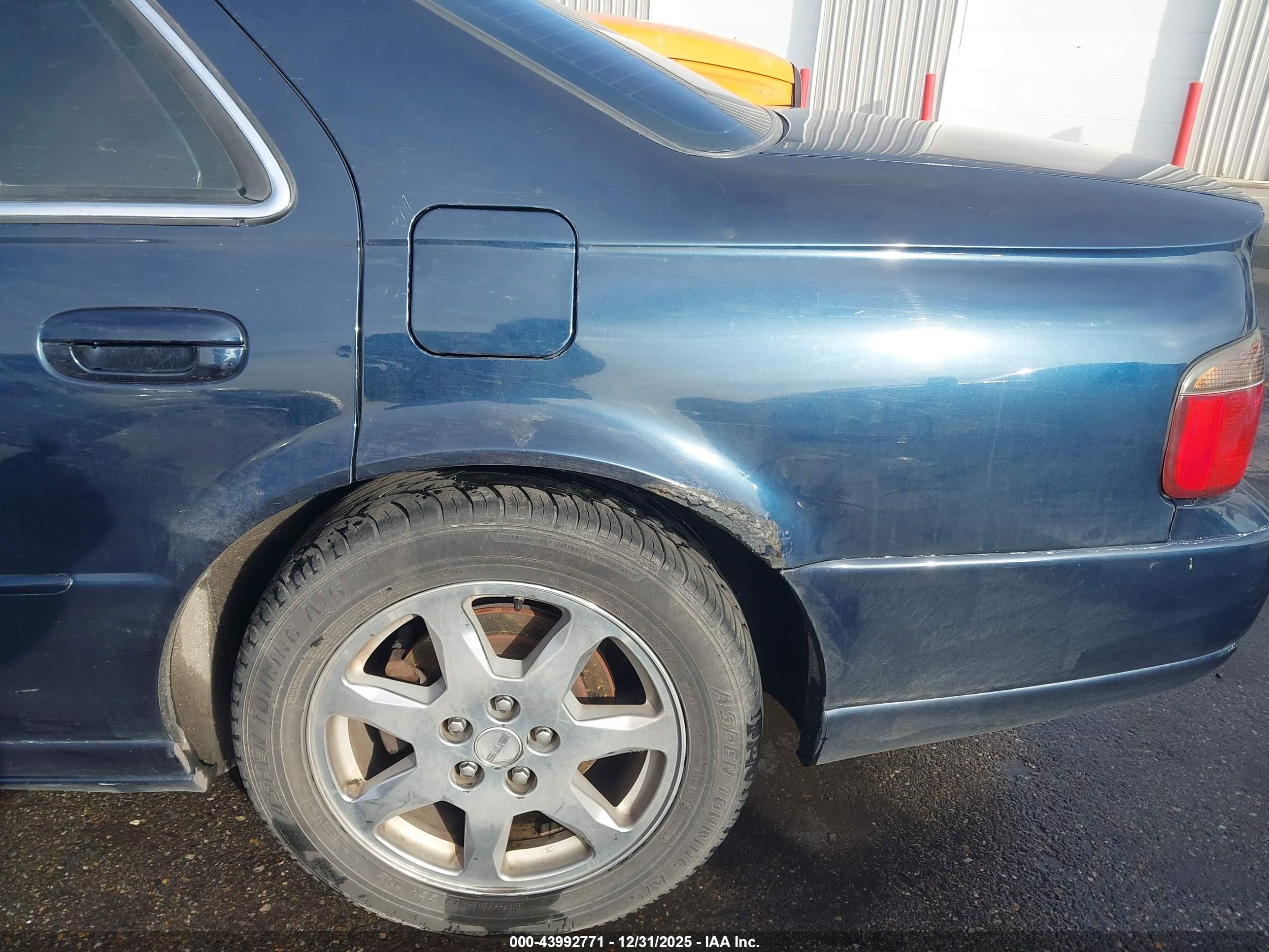 CADILLAC SEVILLE image 6