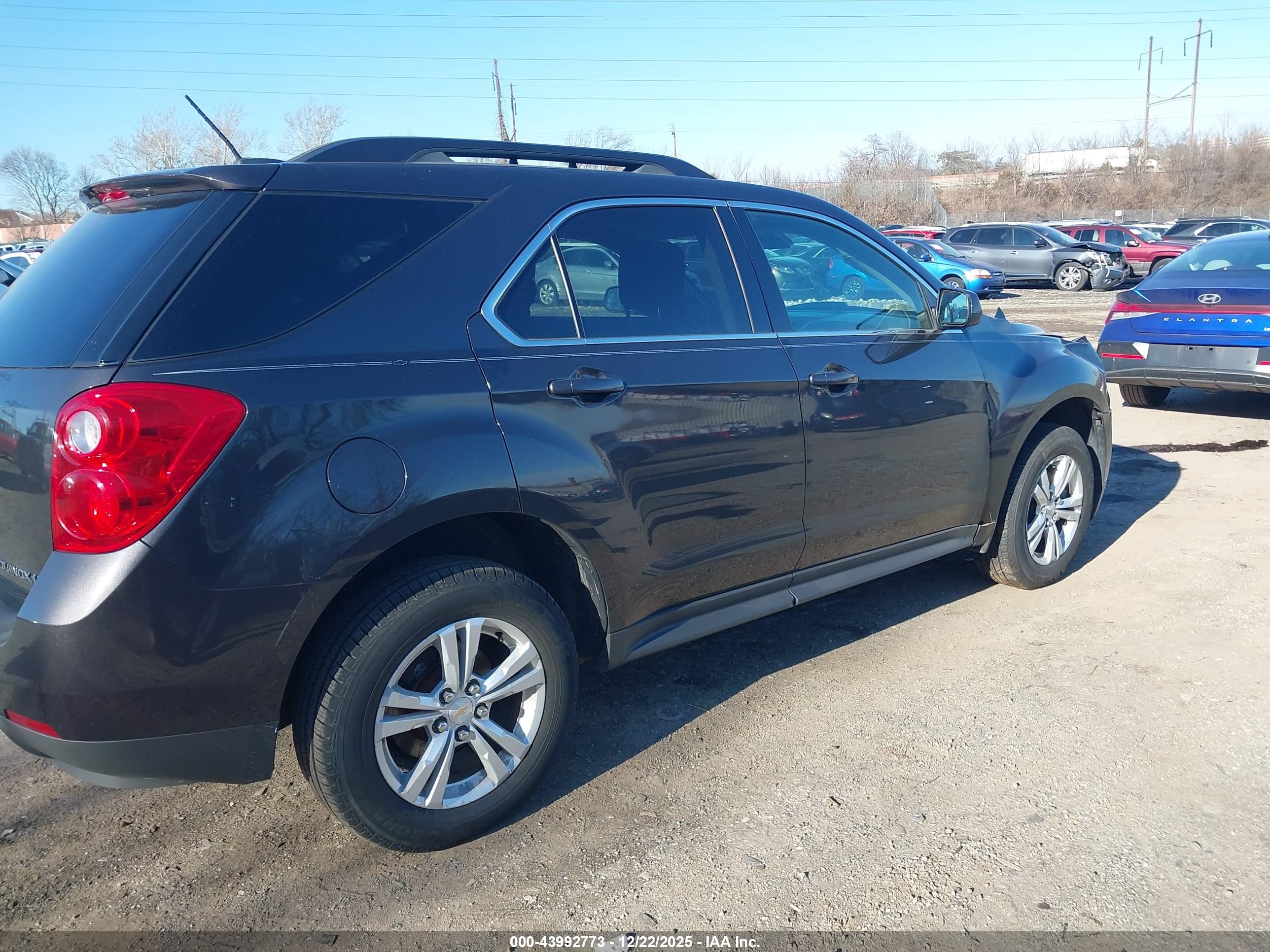 CHEVROLET EQUINOX image 4