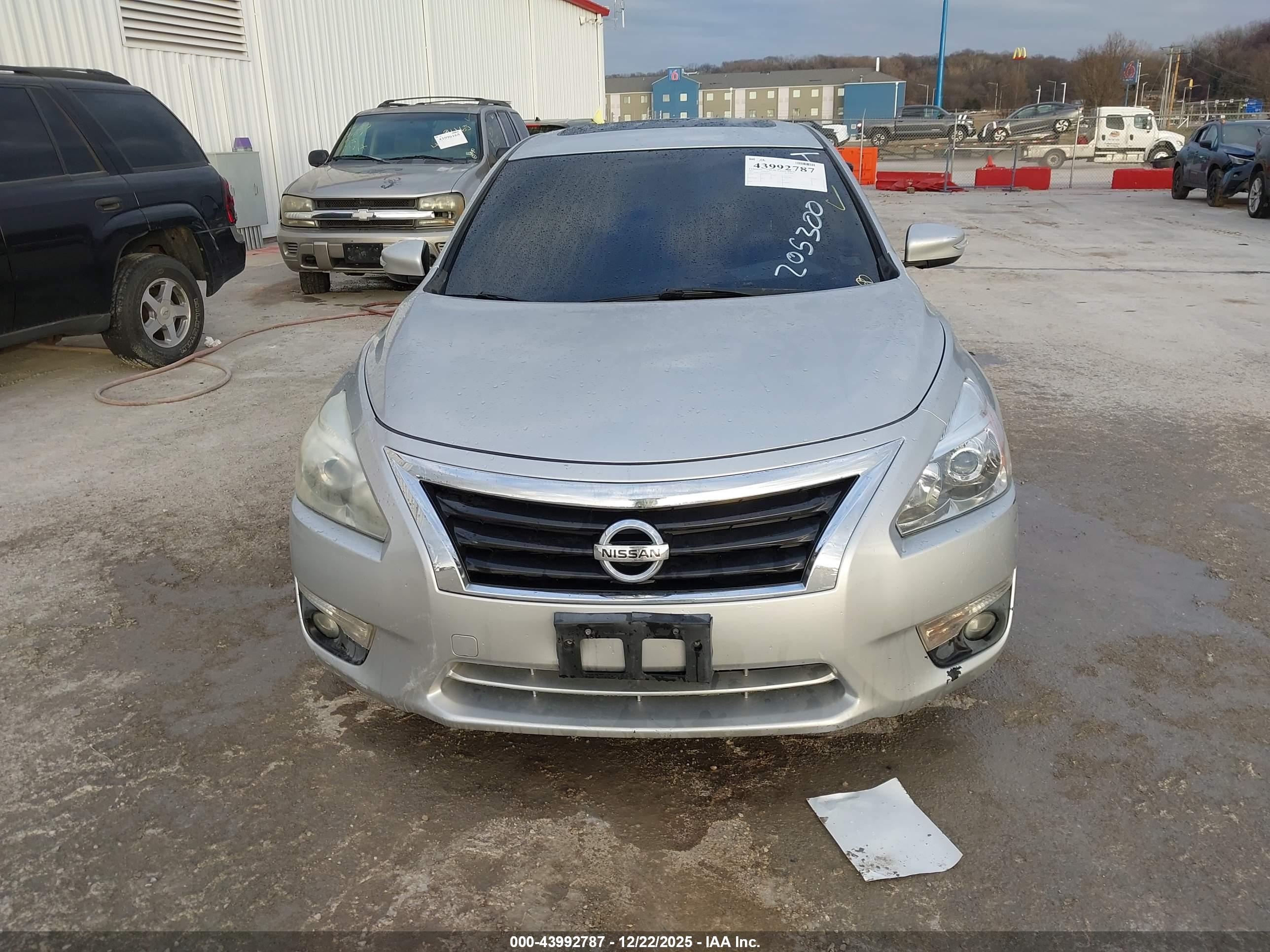 NISSAN ALTIMA image 6