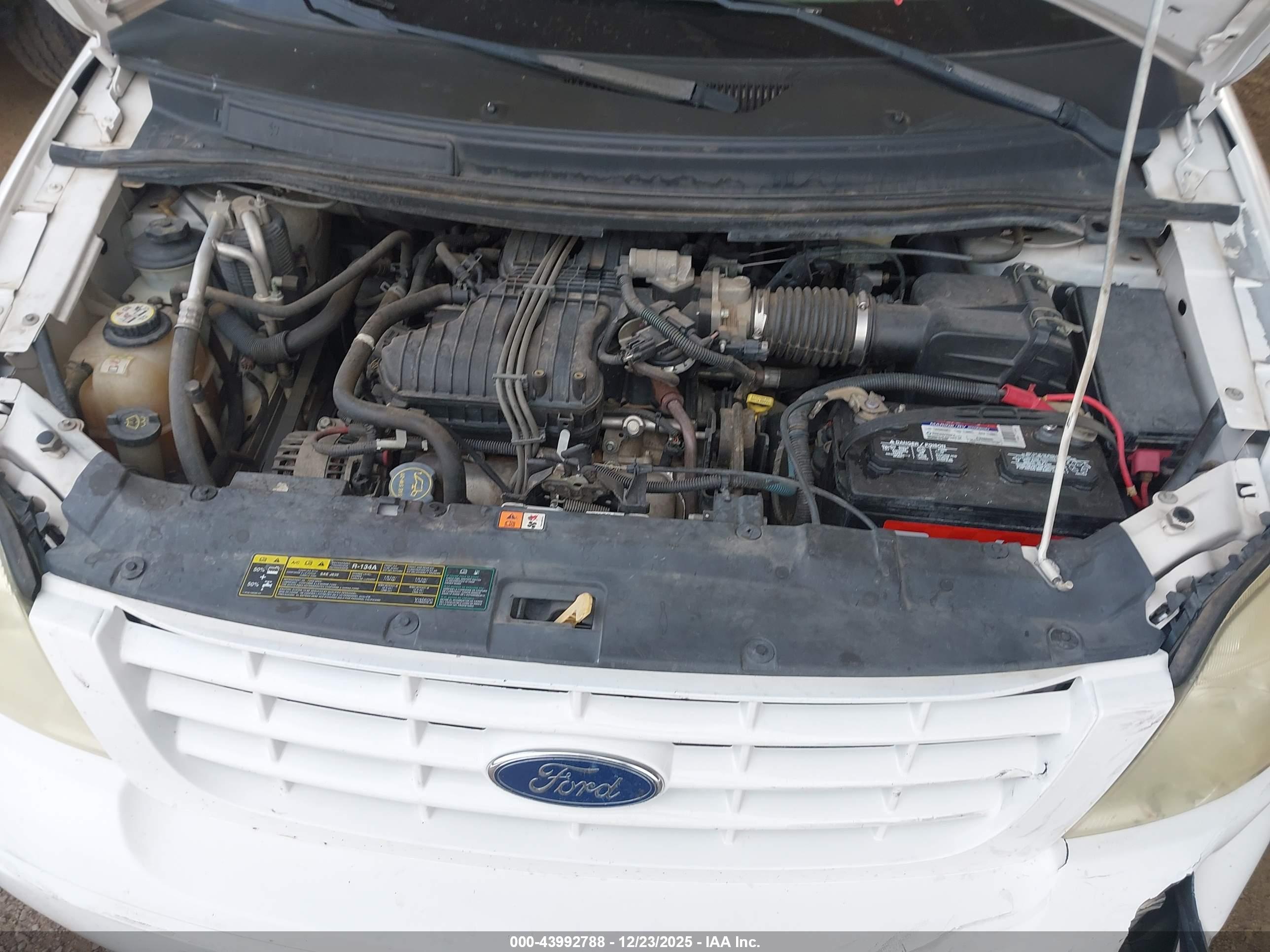 FORD FREESTAR image 10