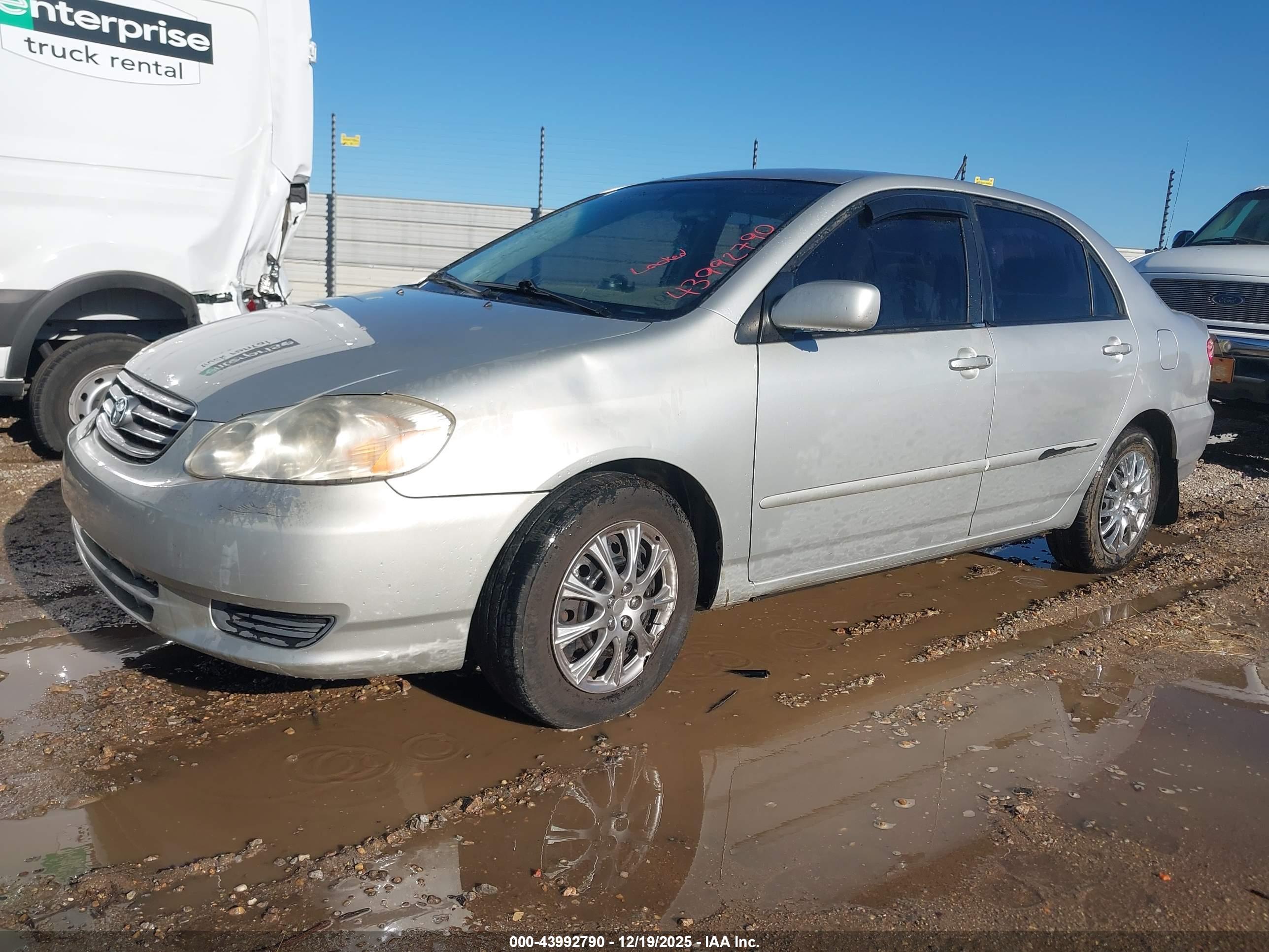 TOYOTA COROLLA image 2