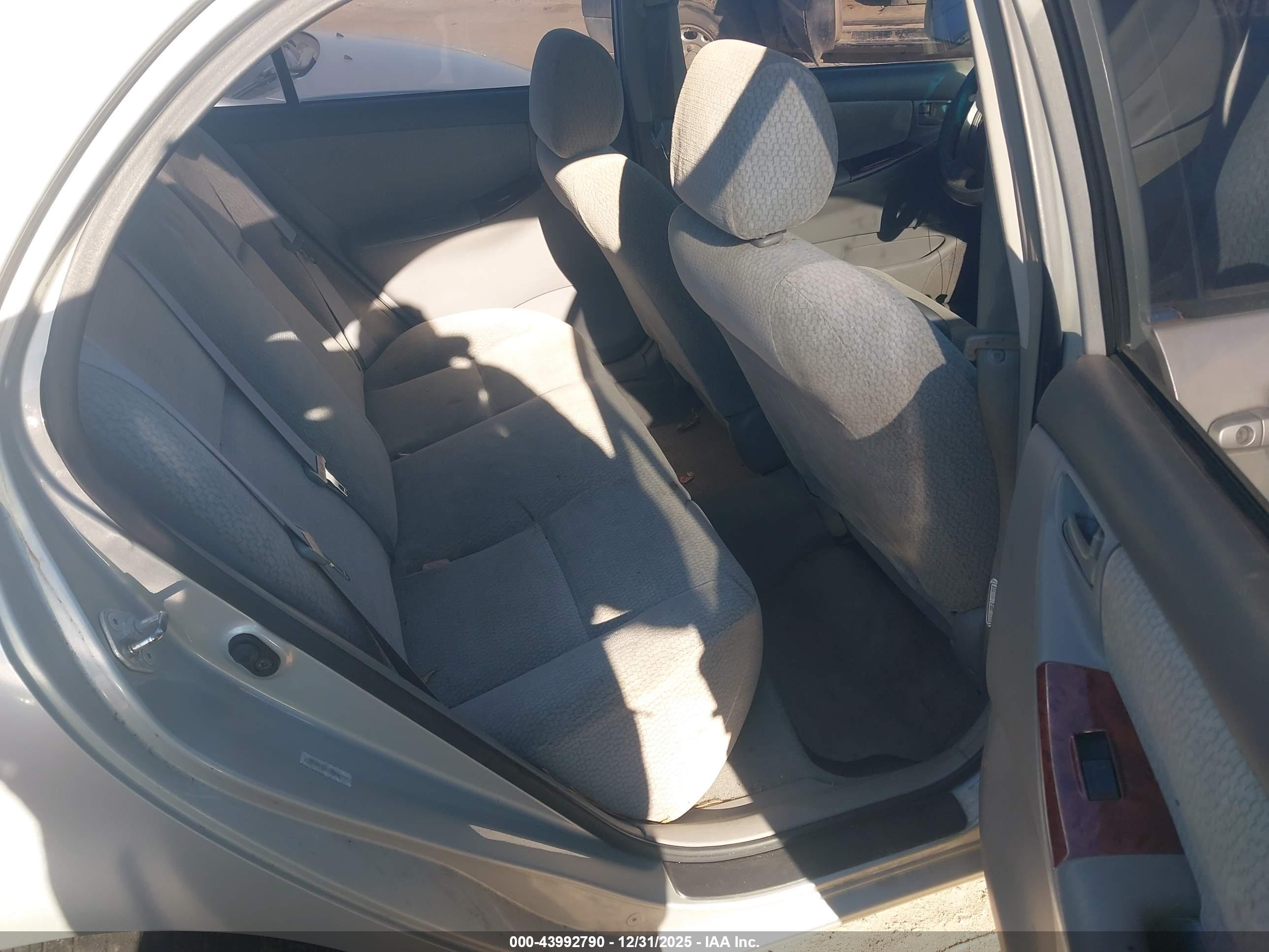 TOYOTA COROLLA image 8