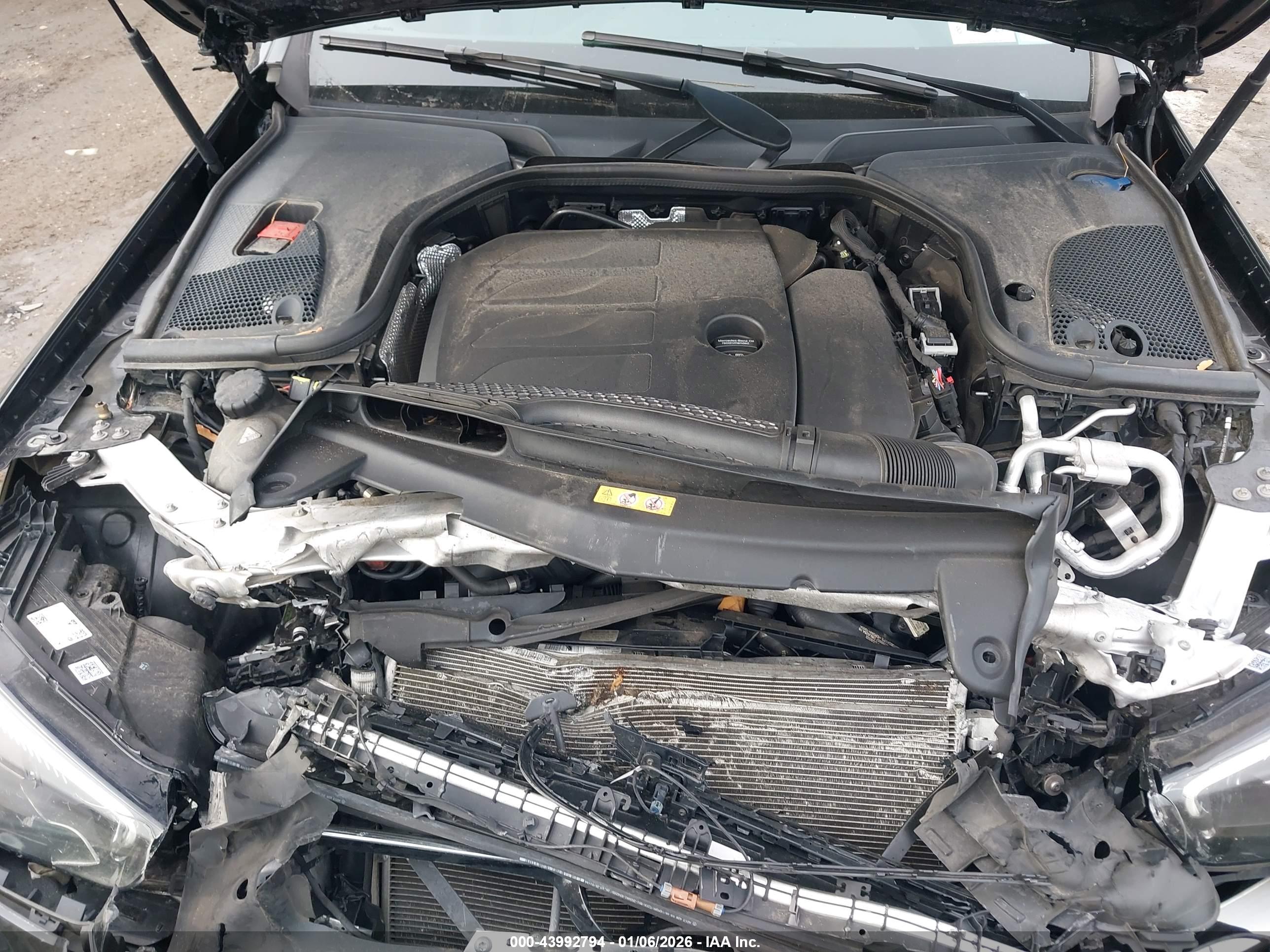 MERCEDES-BENZ E image 10