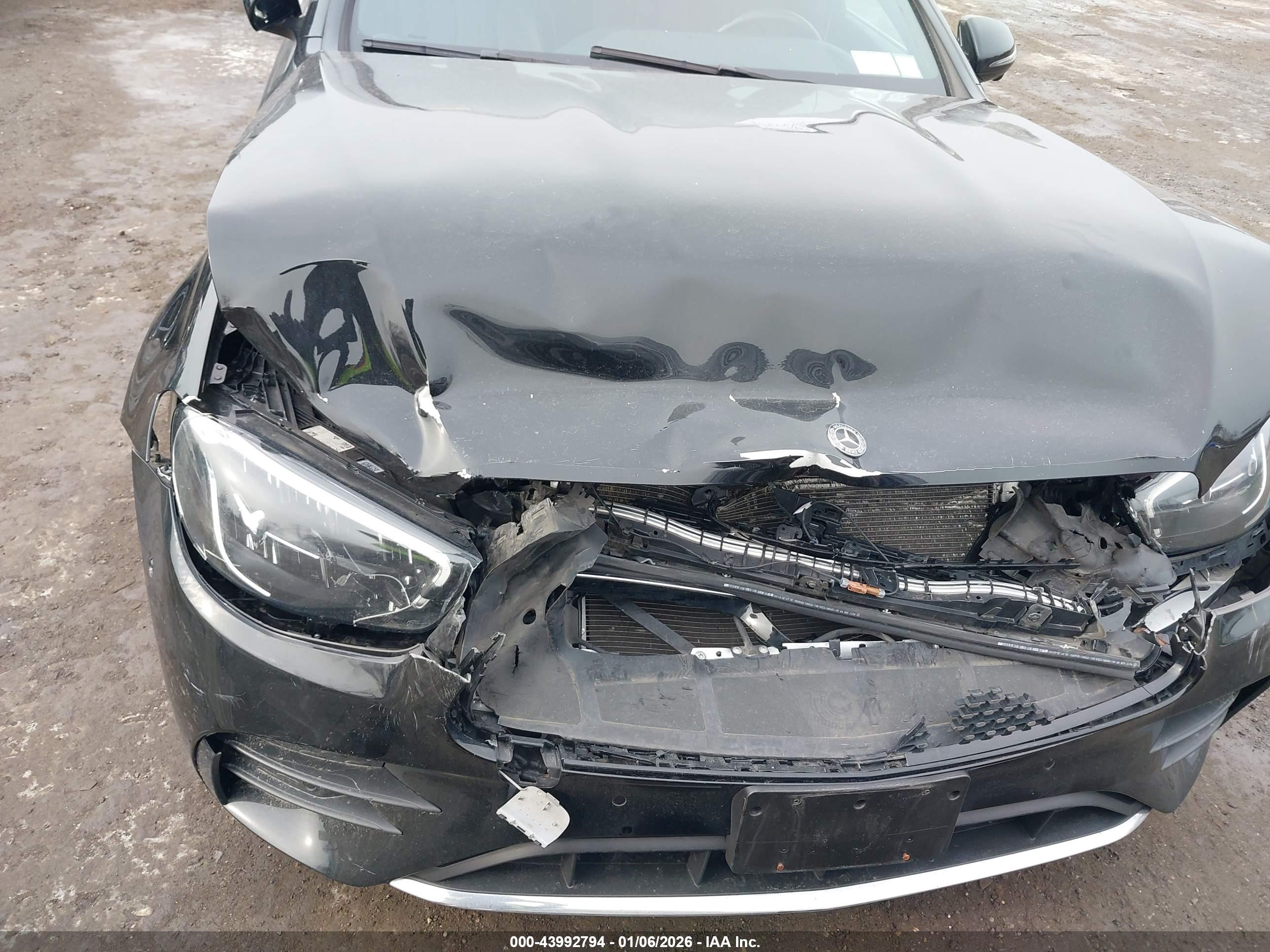 MERCEDES-BENZ E image 6