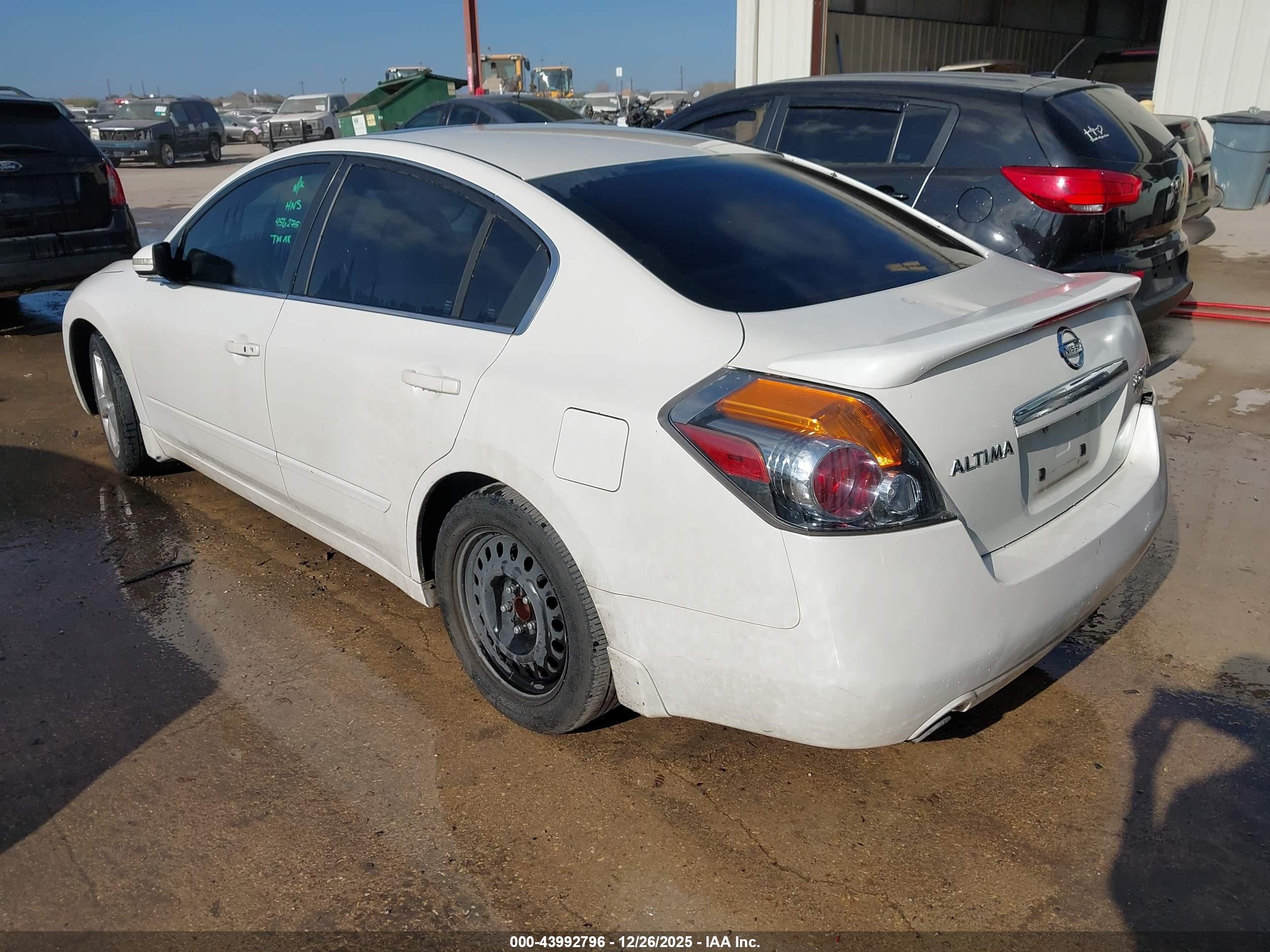 NISSAN ALTIMA image 3