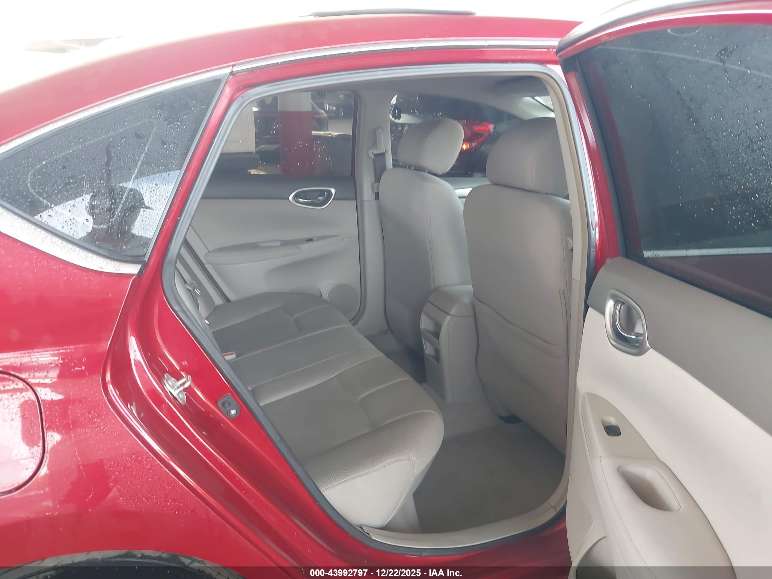 NISSAN SENTRA image 8