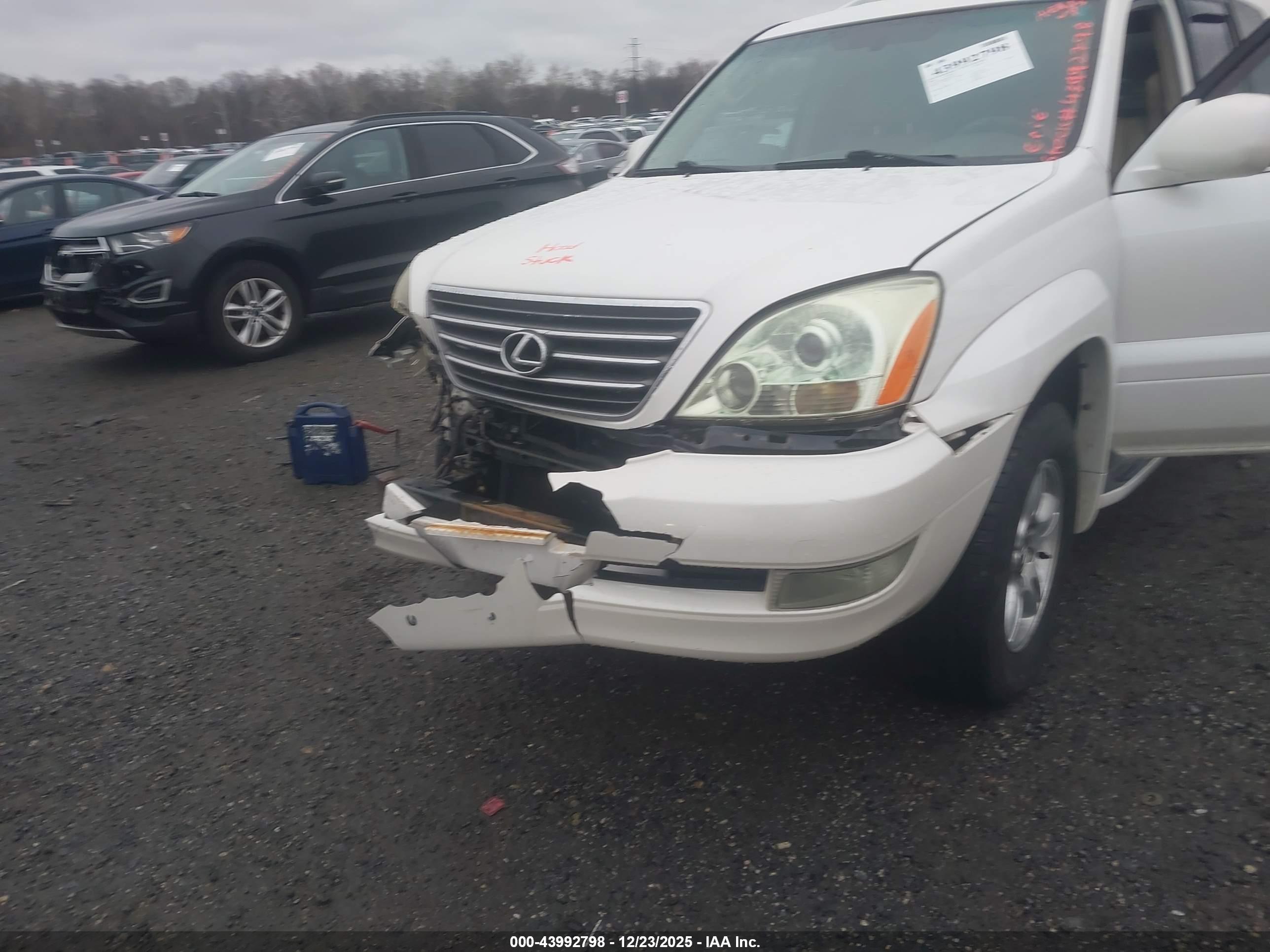 LEXUS GX image 6