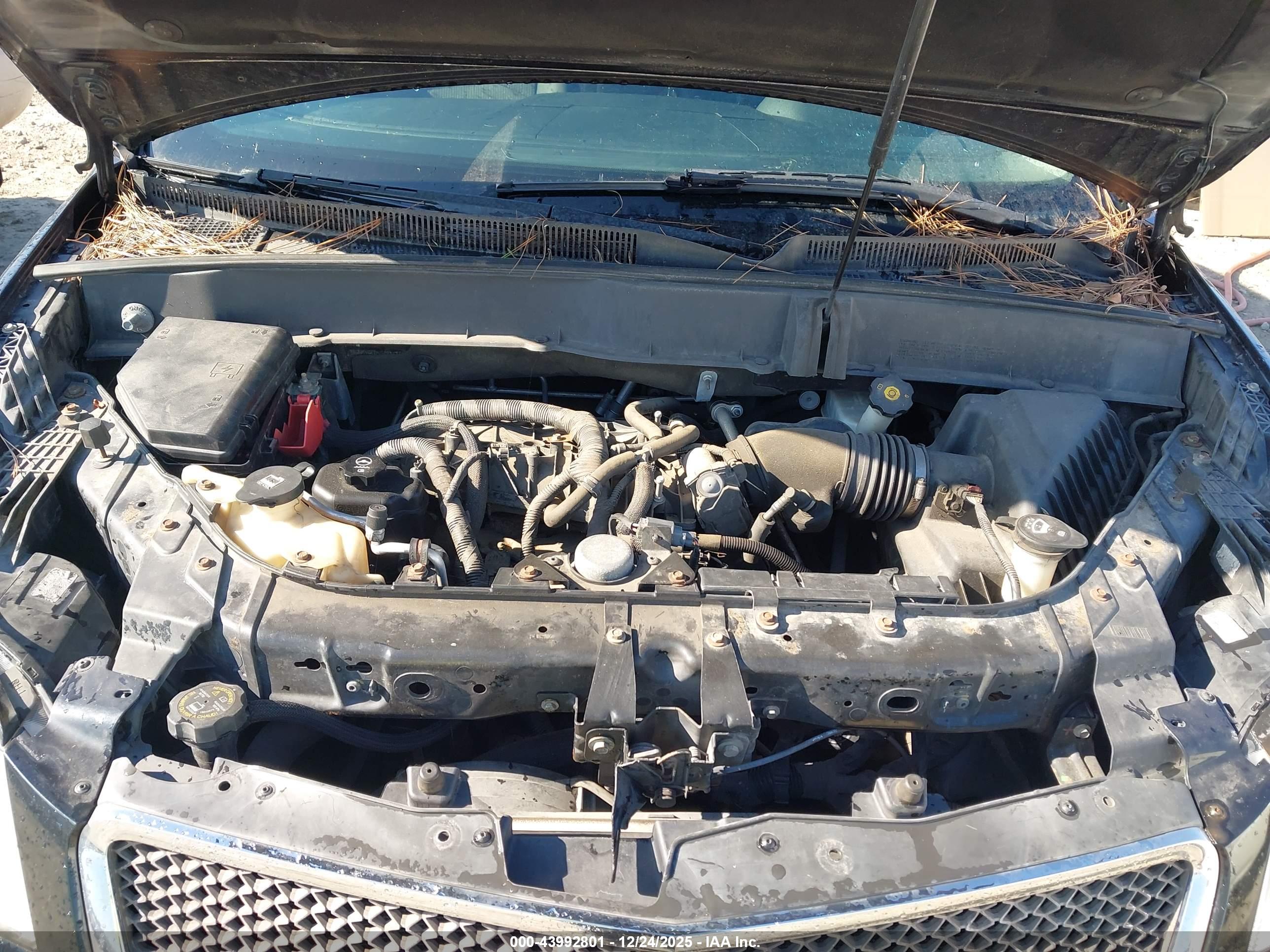 CHEVROLET TRAVERSE image 10