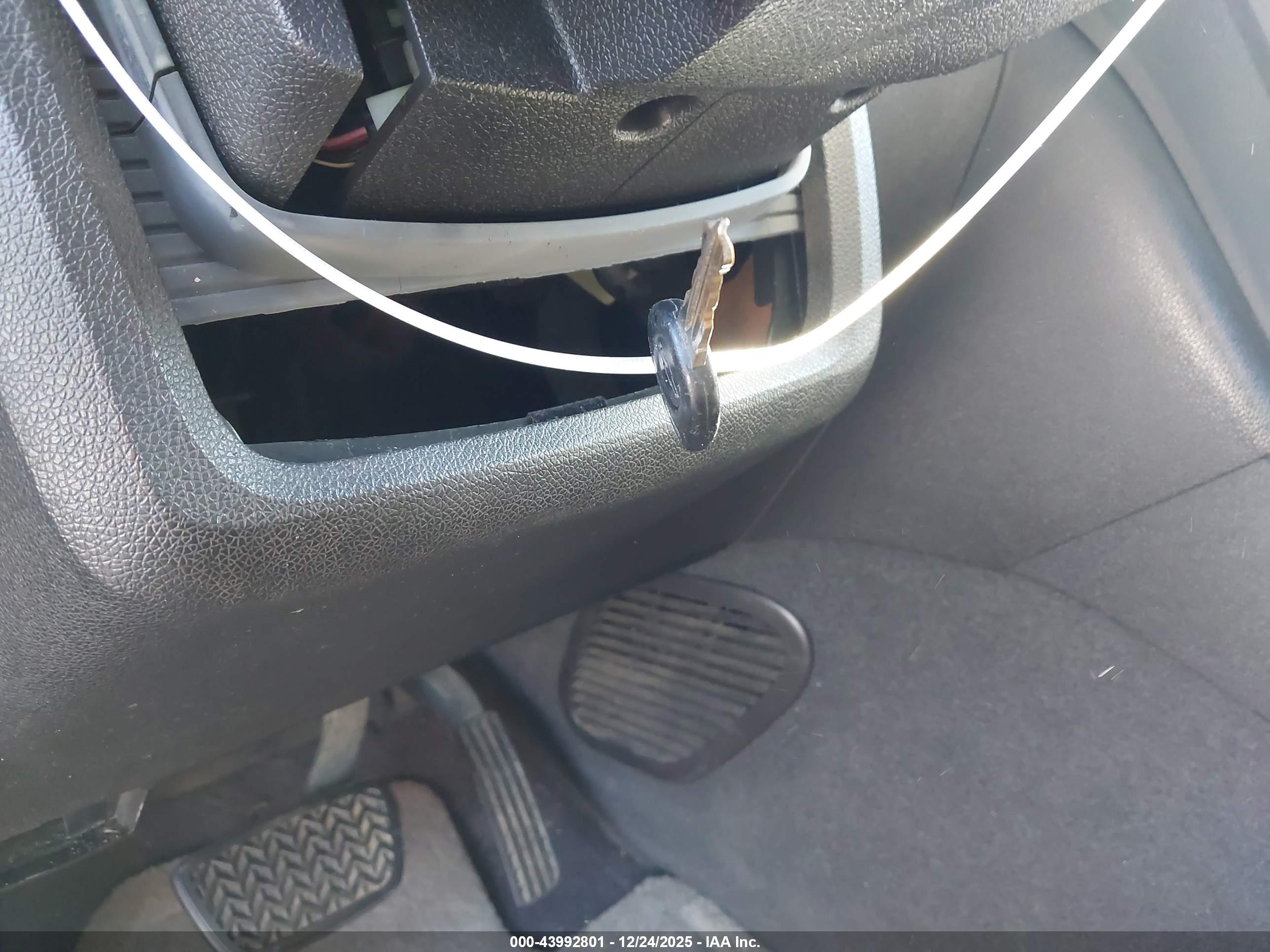 CHEVROLET TRAVERSE image 11