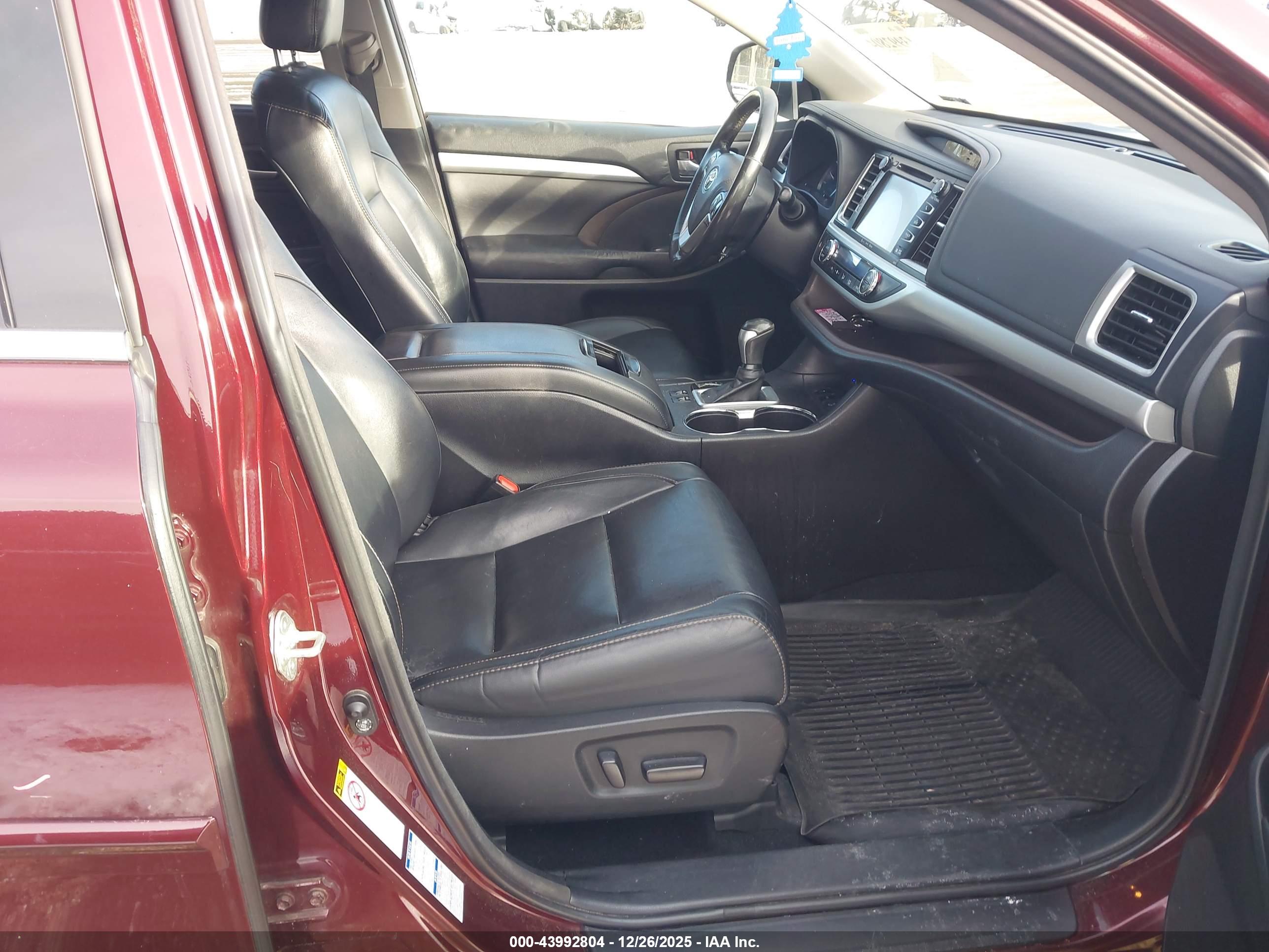 TOYOTA HIGHLANDER image 5