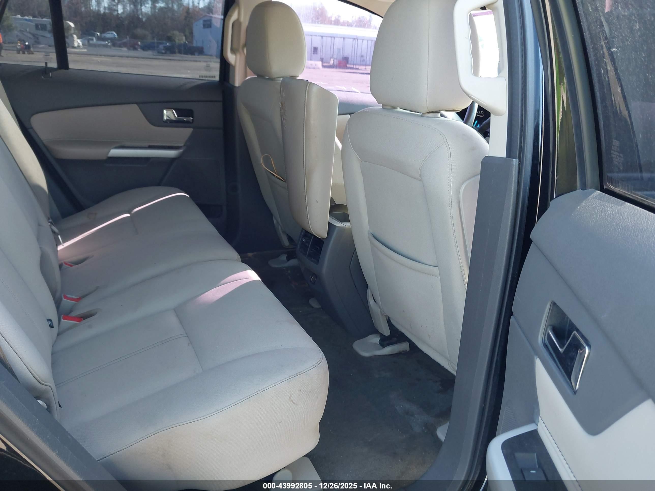 FORD EDGE image 8