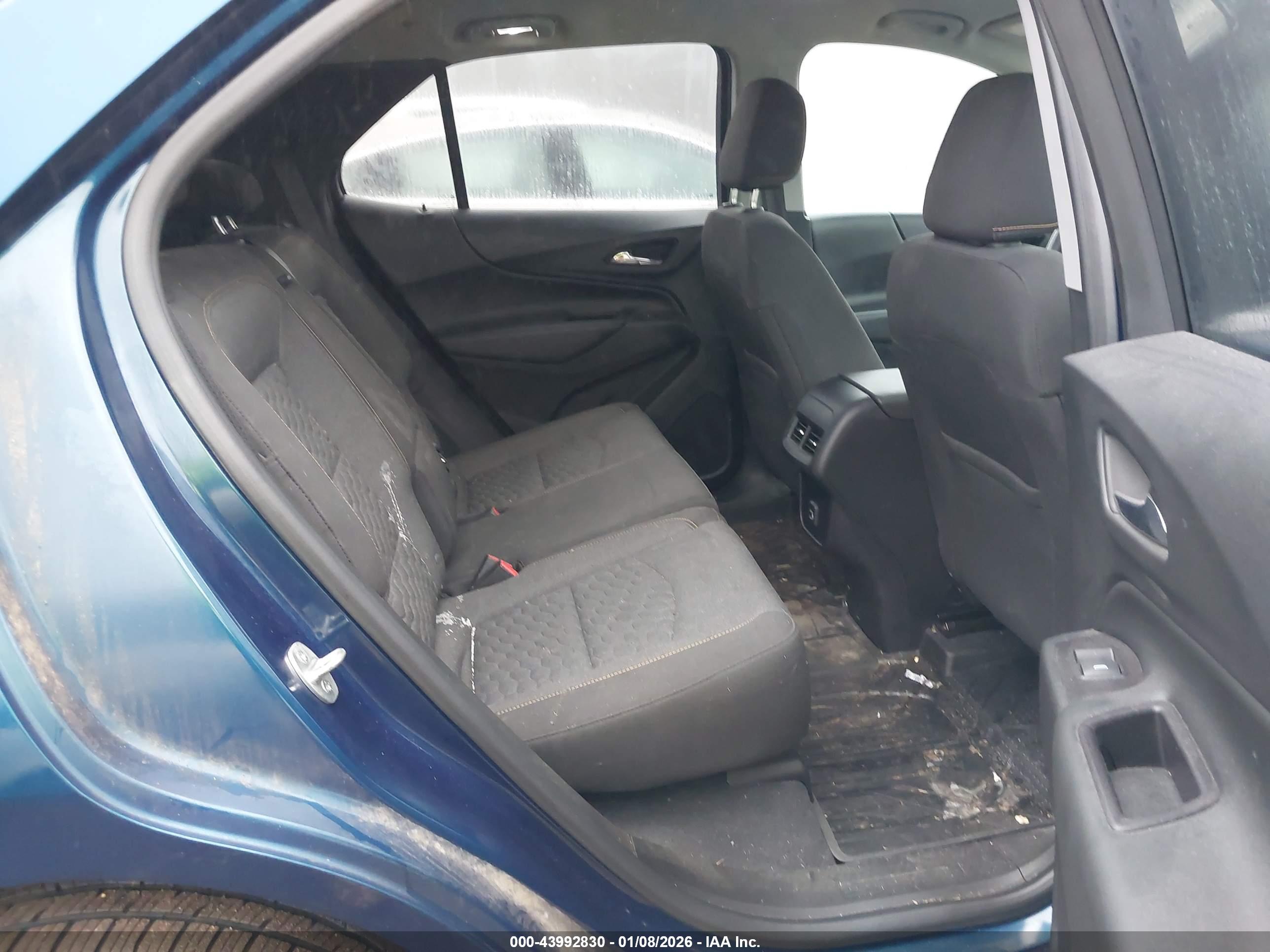 CHEVROLET EQUINOX image 8