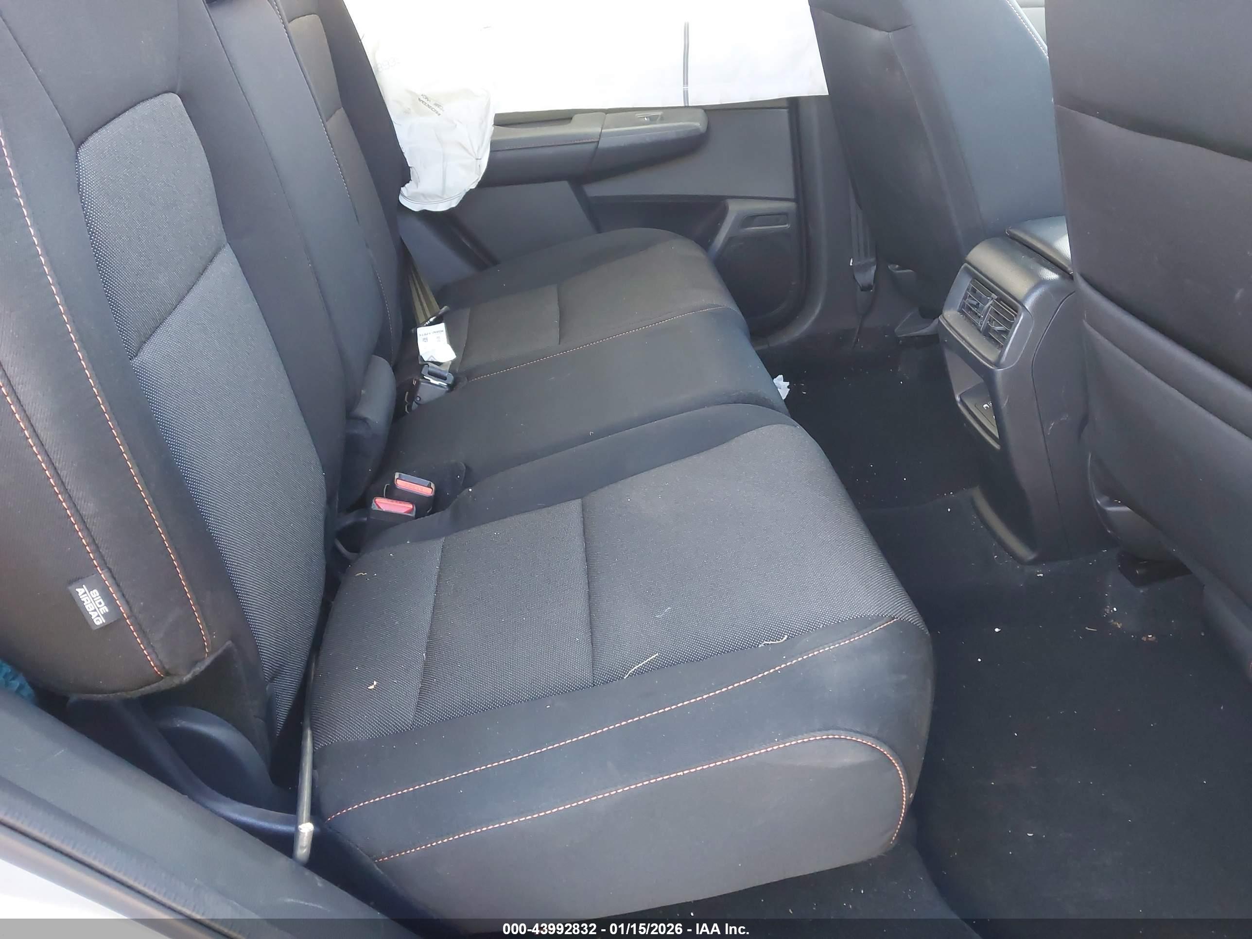 HONDA CR-V image 8