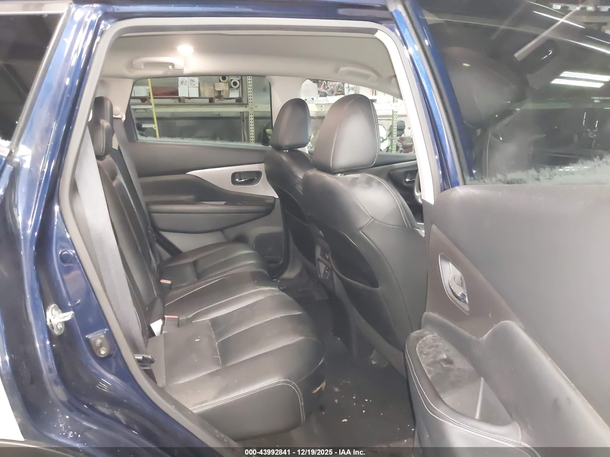 NISSAN MURANO image 8