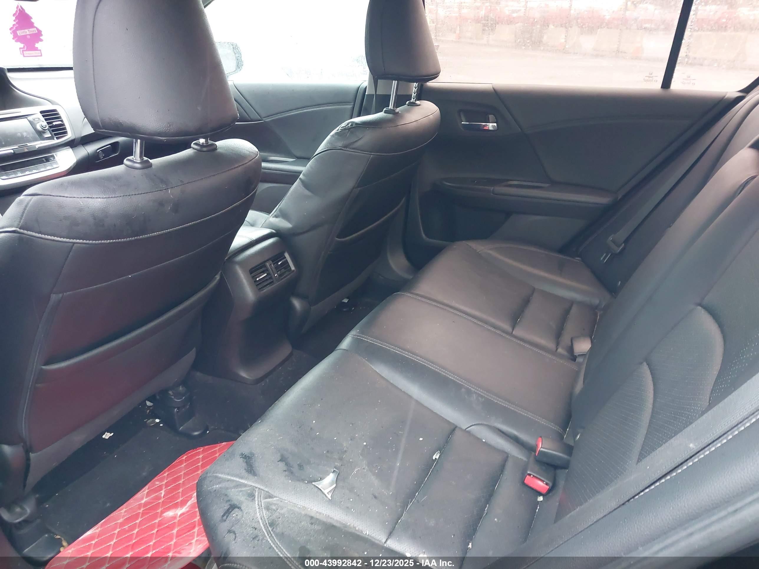 HONDA ACCORD image 8