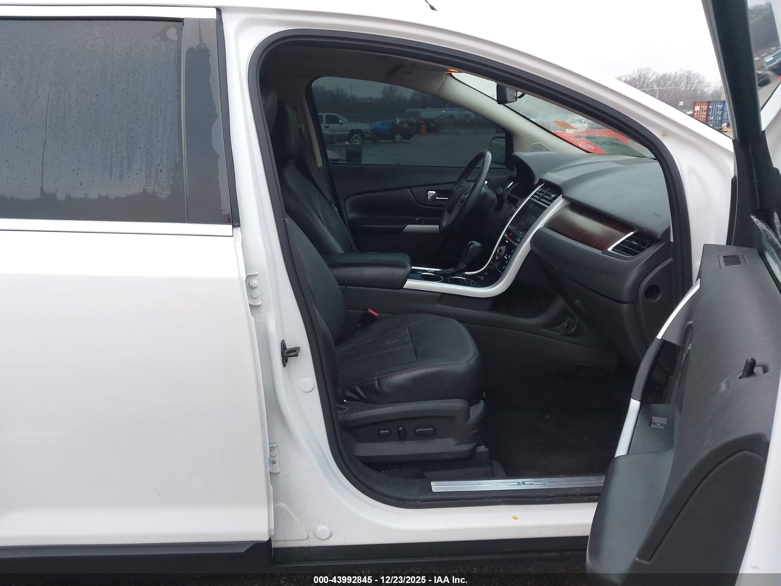 FORD EDGE image 5