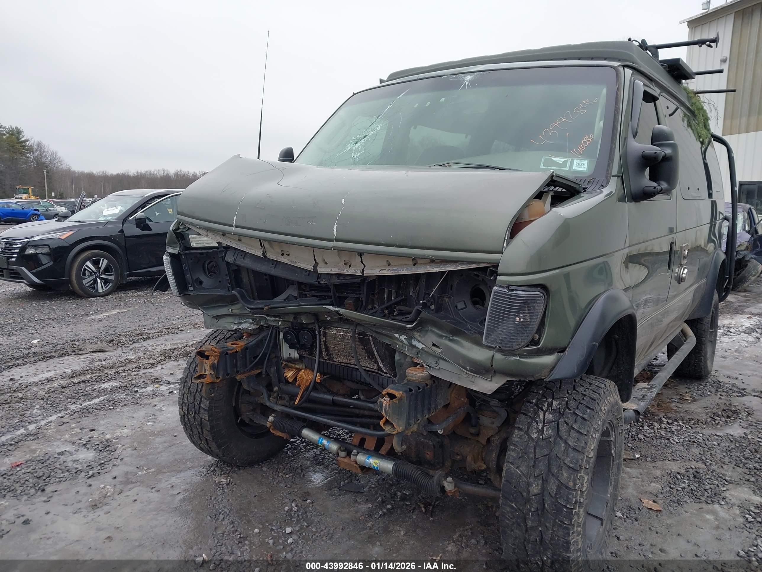 FORD E-350 image 6