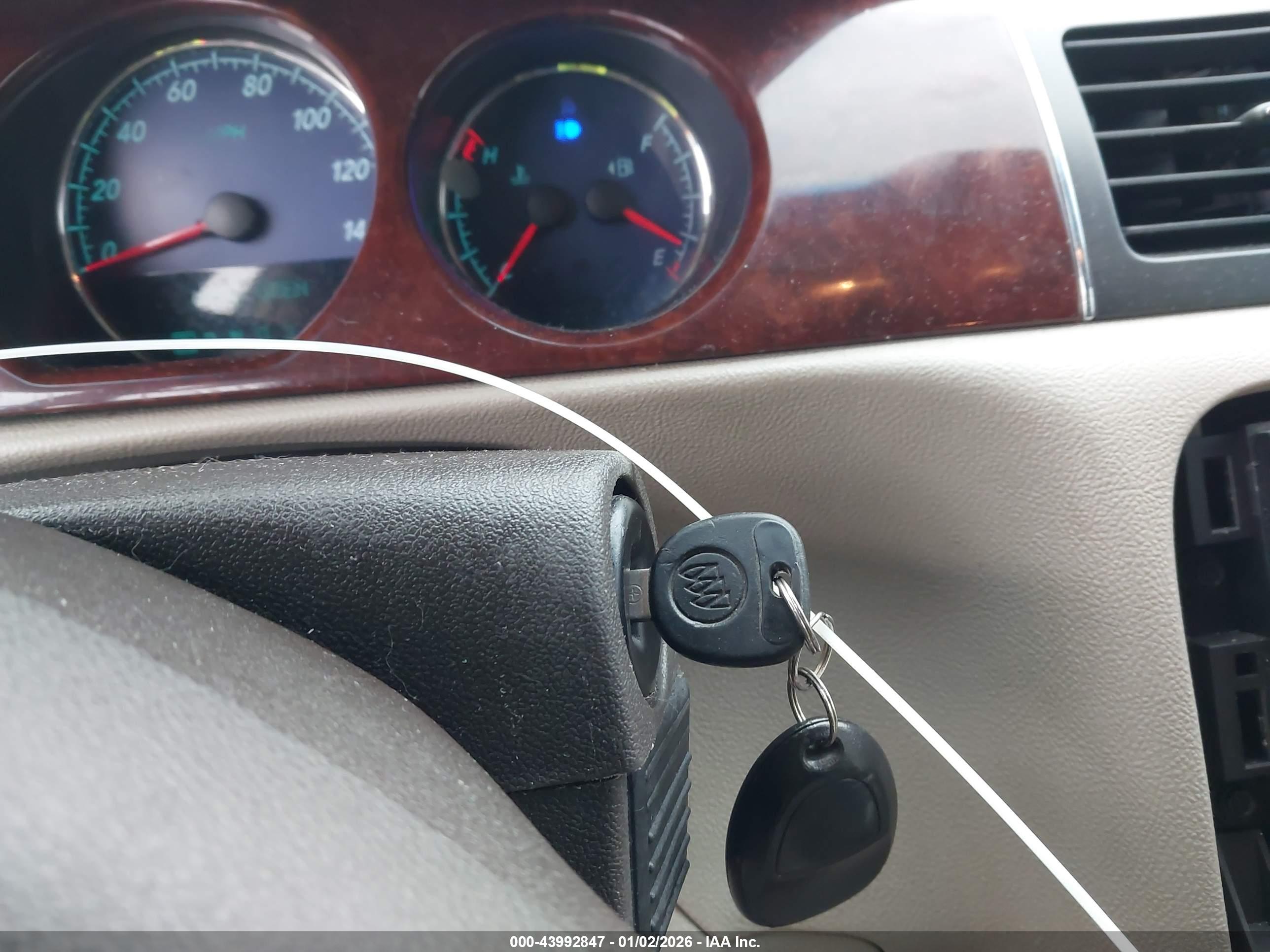BUICK LUCERNE image 11