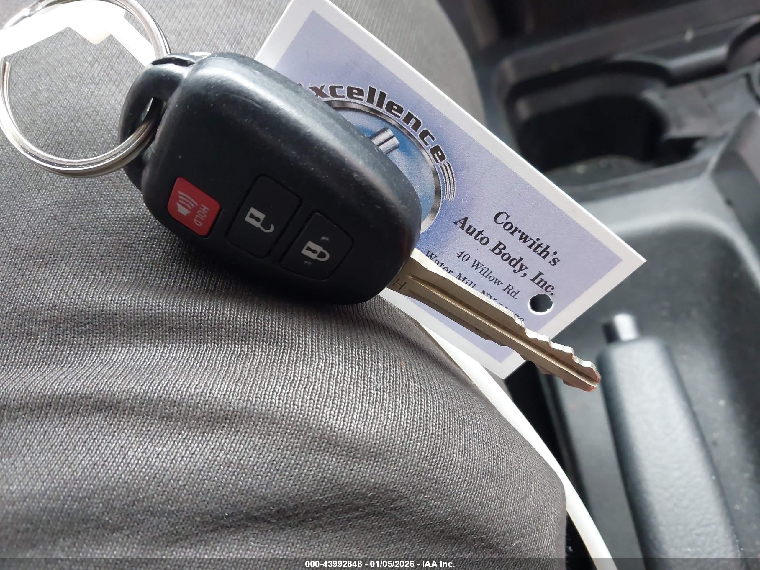 TOYOTA TACOMA image 11