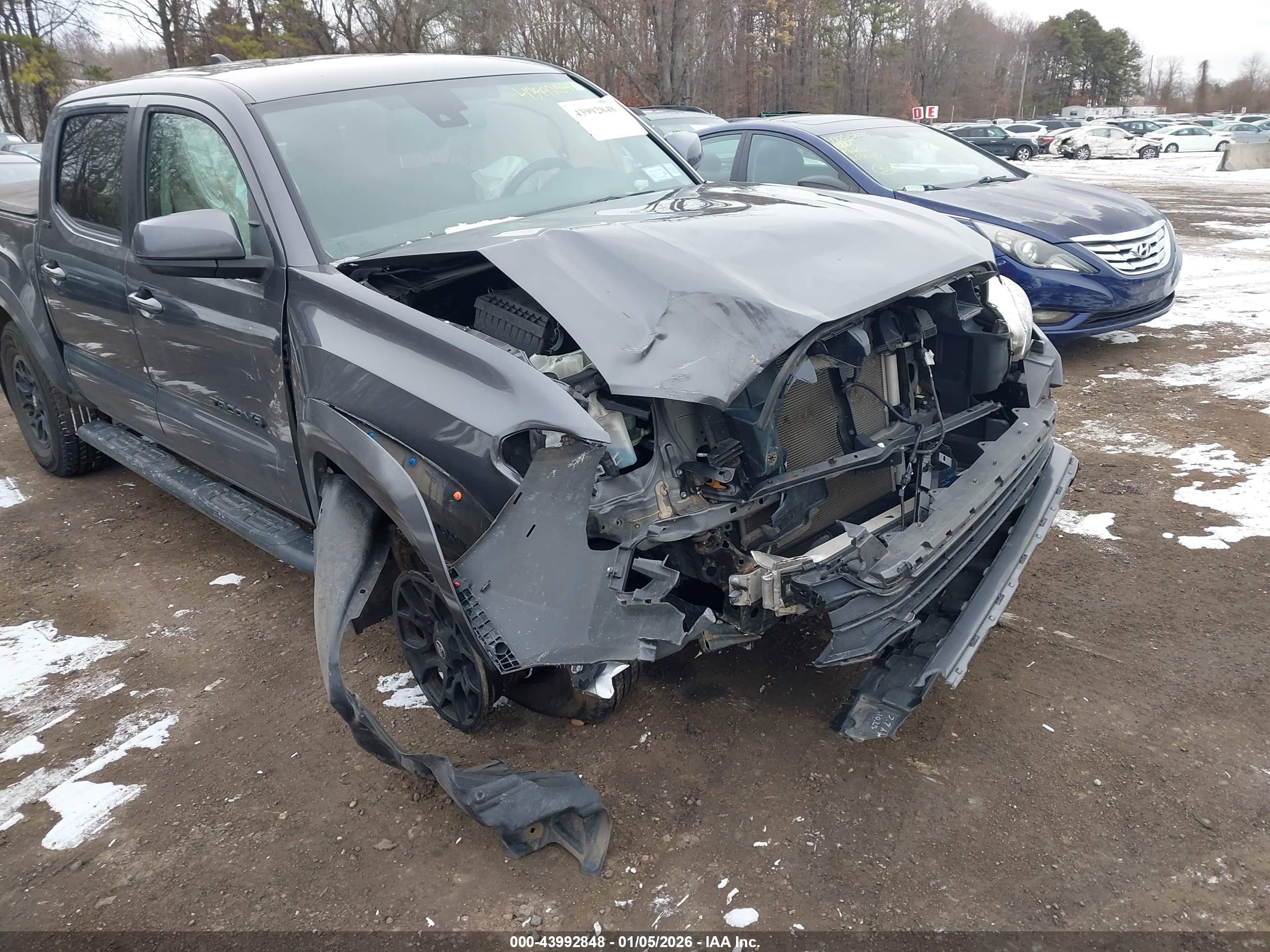 TOYOTA TACOMA image 6