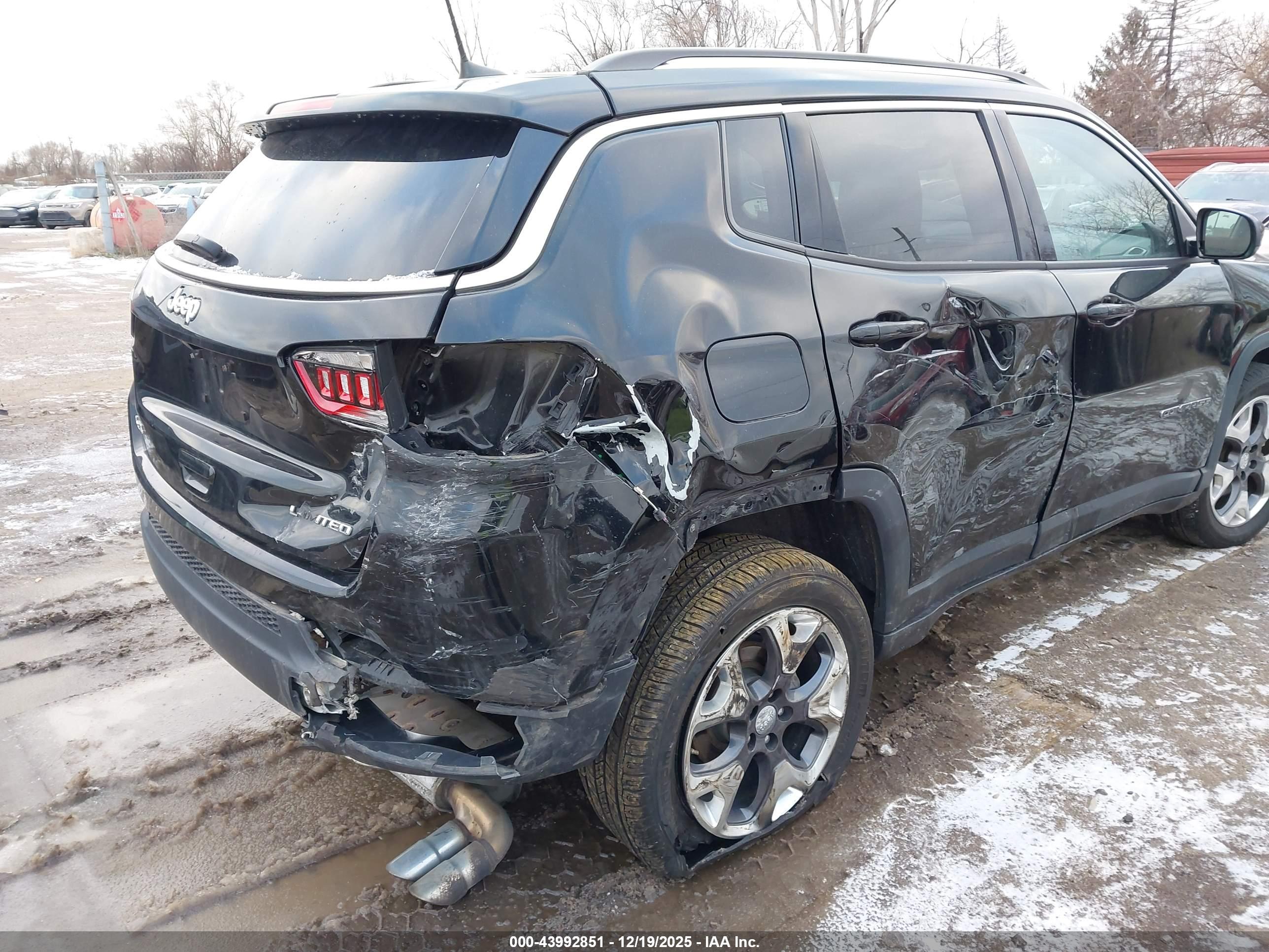 JEEP COMPASS image 6