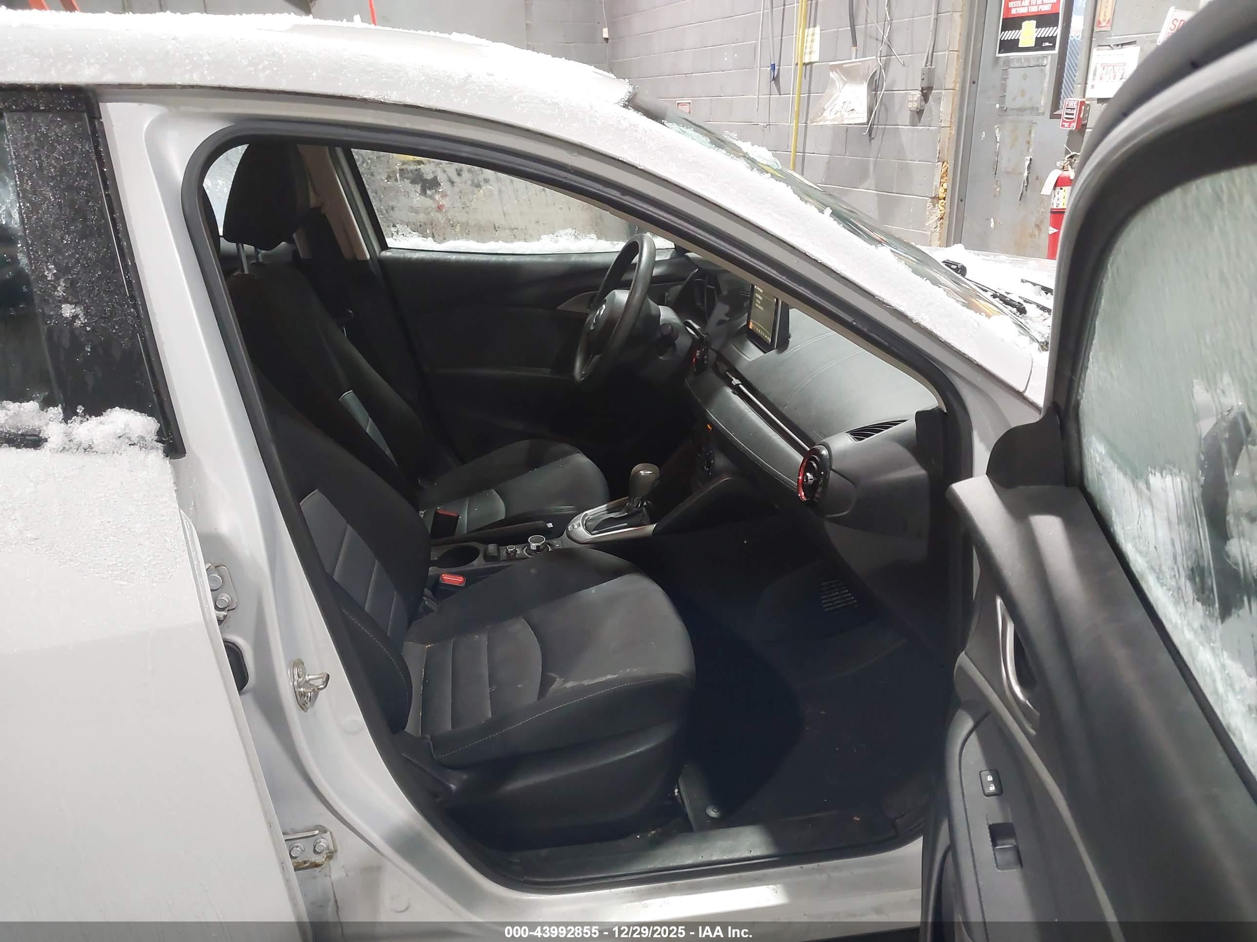 MAZDA CX-3 image 5