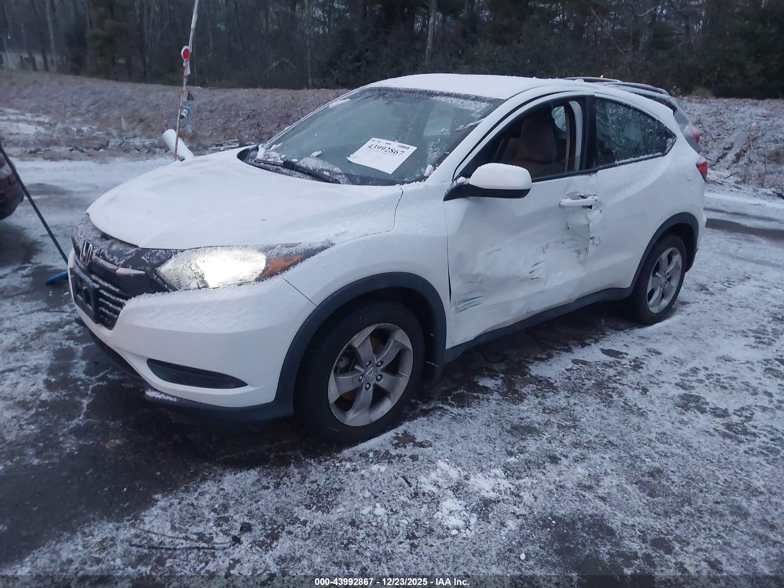 HONDA HR-V image 2