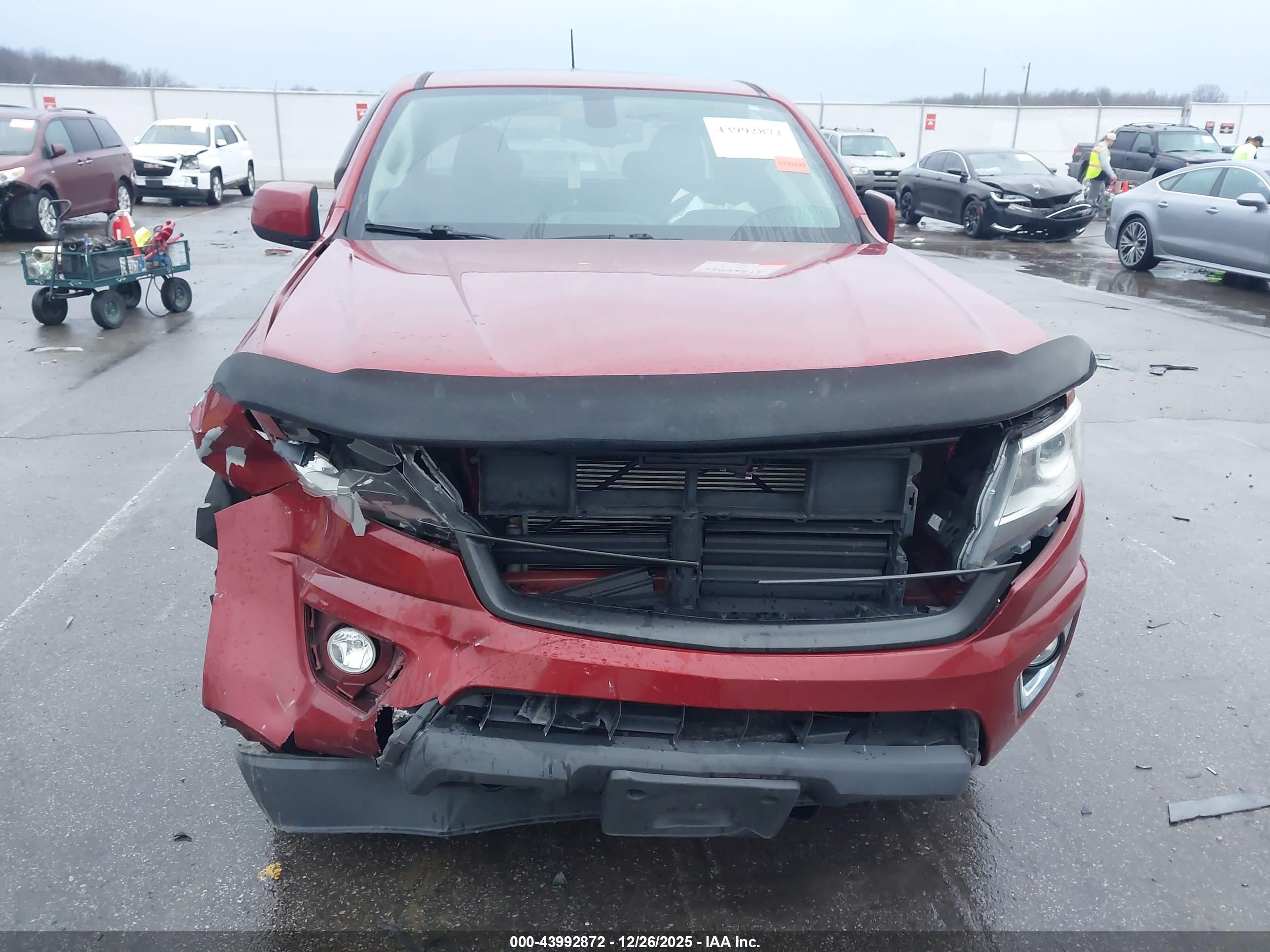 CHEVROLET COLORADO image 6