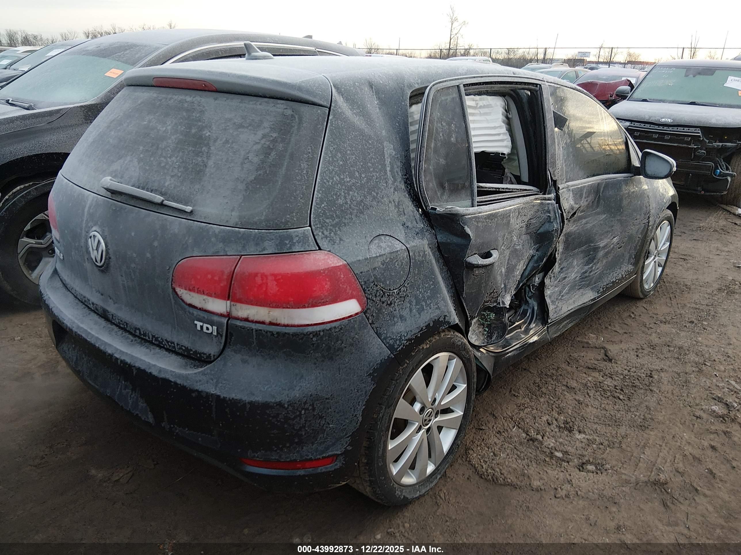 VOLKSWAGEN GOLF image 4