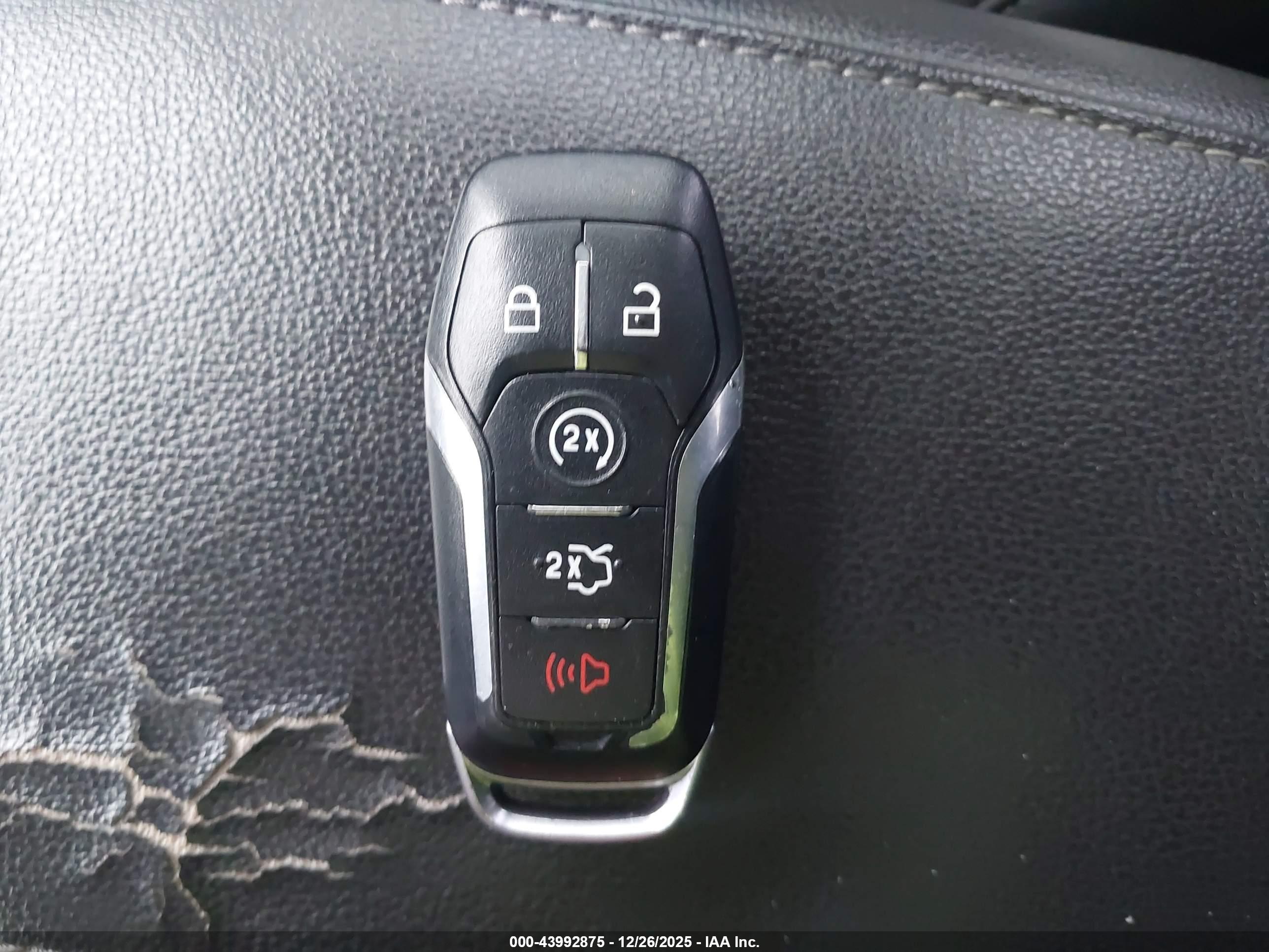 FORD FUSION image 11