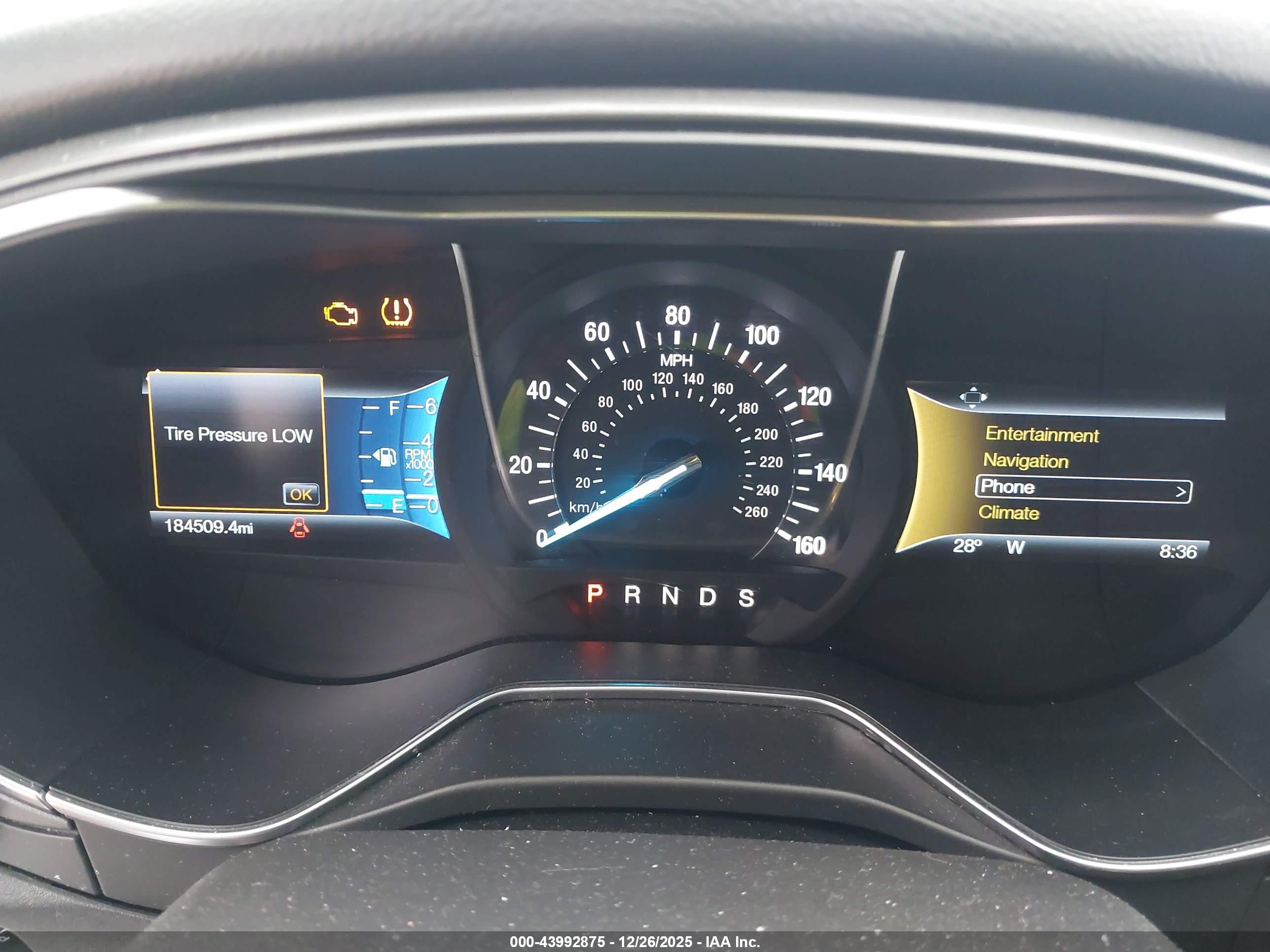 FORD FUSION image 7