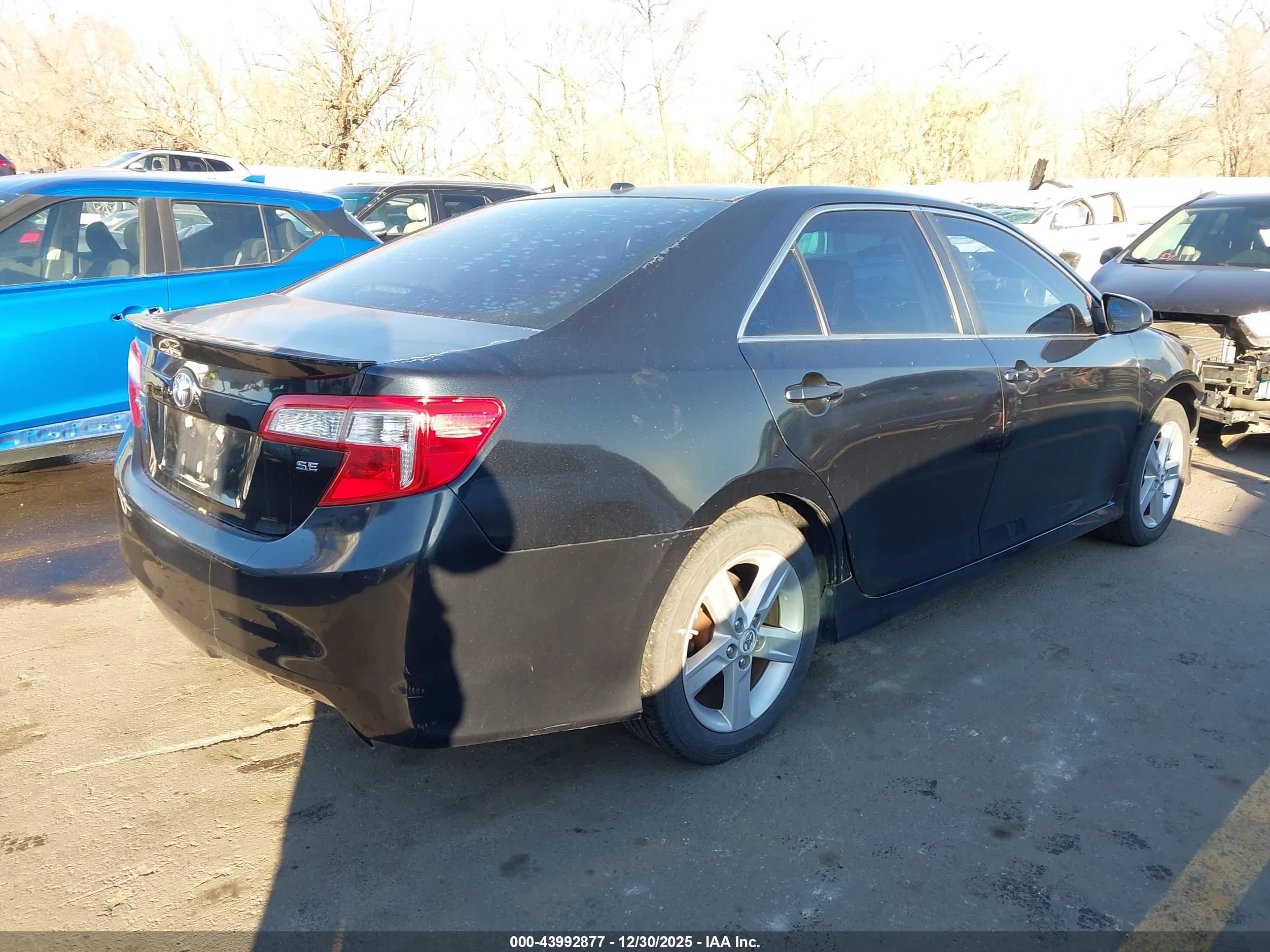 TOYOTA CAMRY image 4