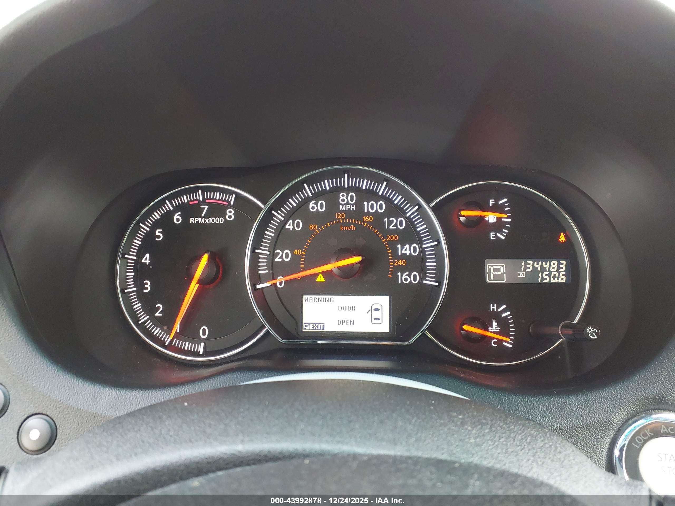NISSAN MAXIMA image 7
