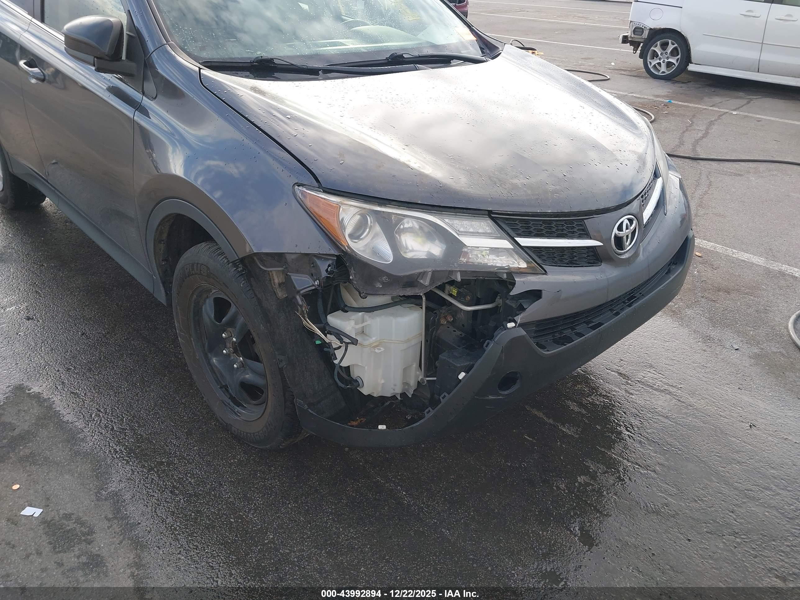 TOYOTA RAV4 image 6