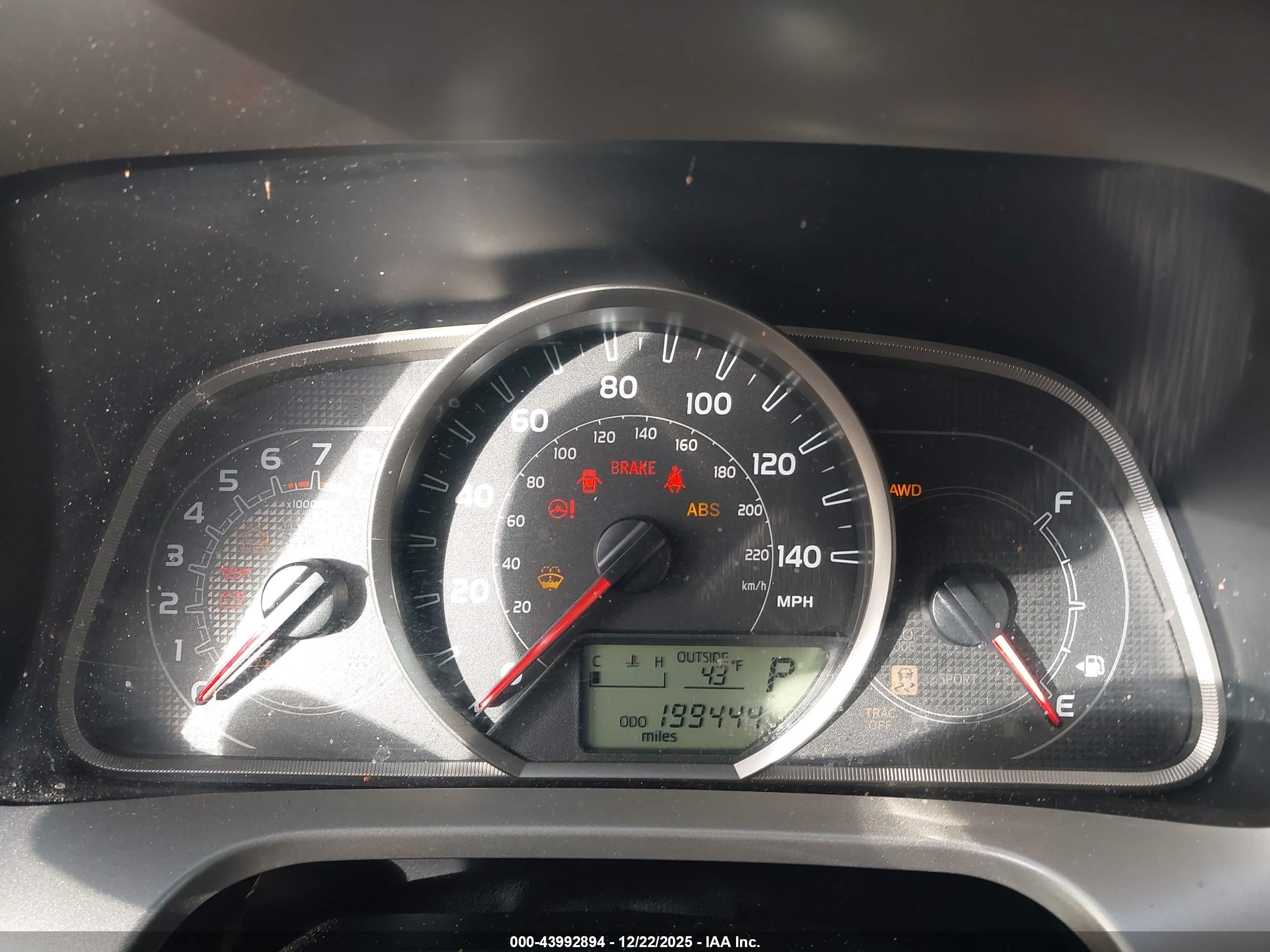 TOYOTA RAV4 image 7