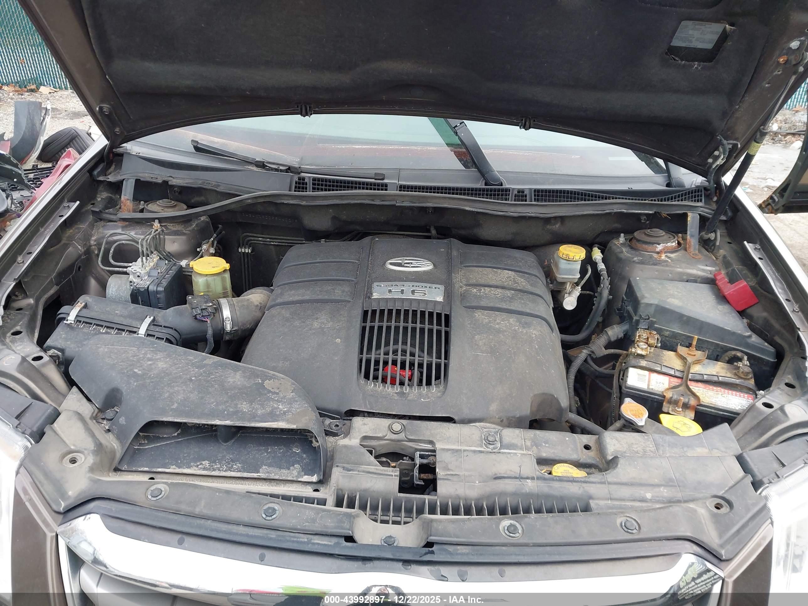 SUBARU TRIBECA image 10