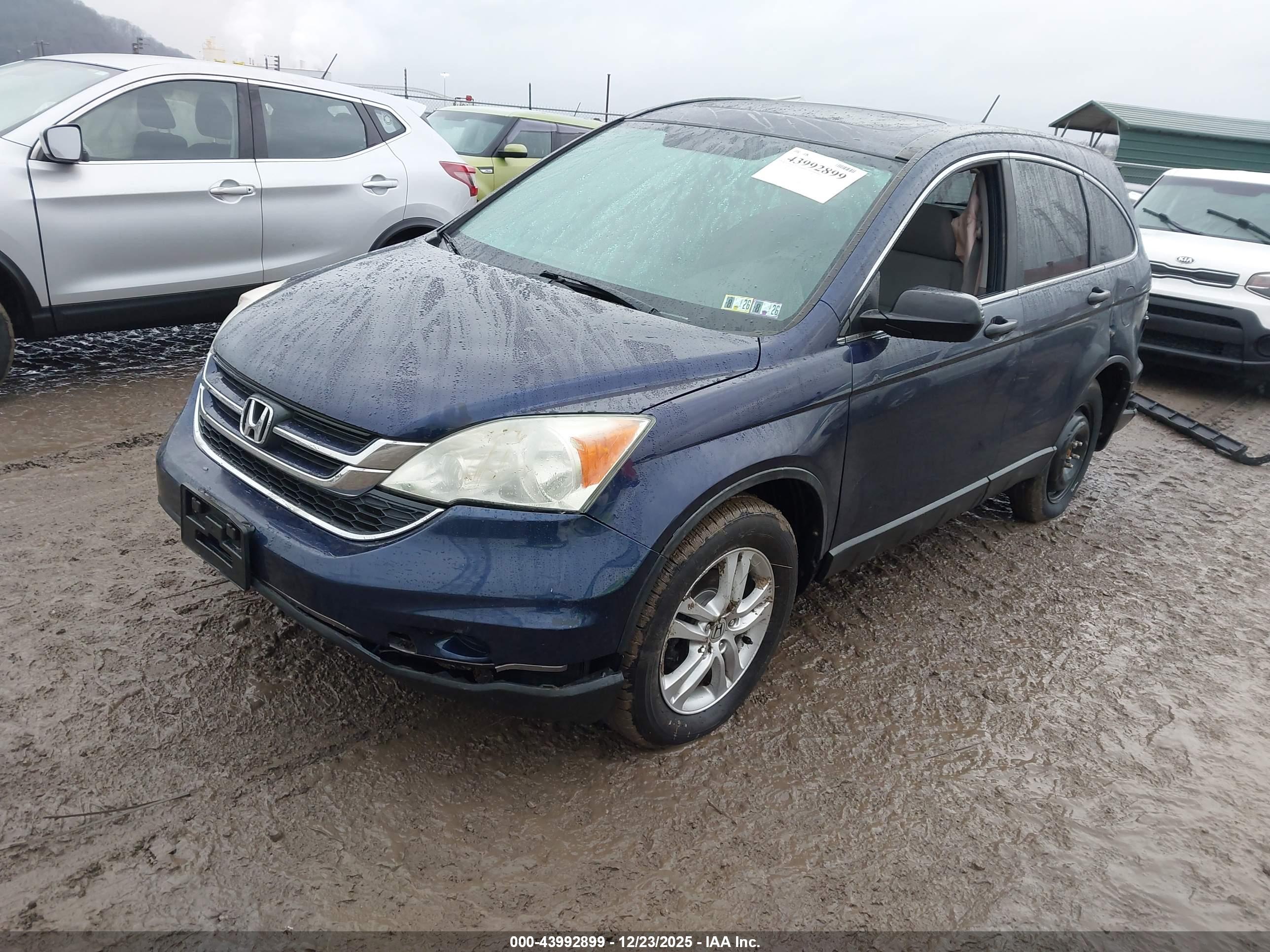 HONDA CR-V image 2