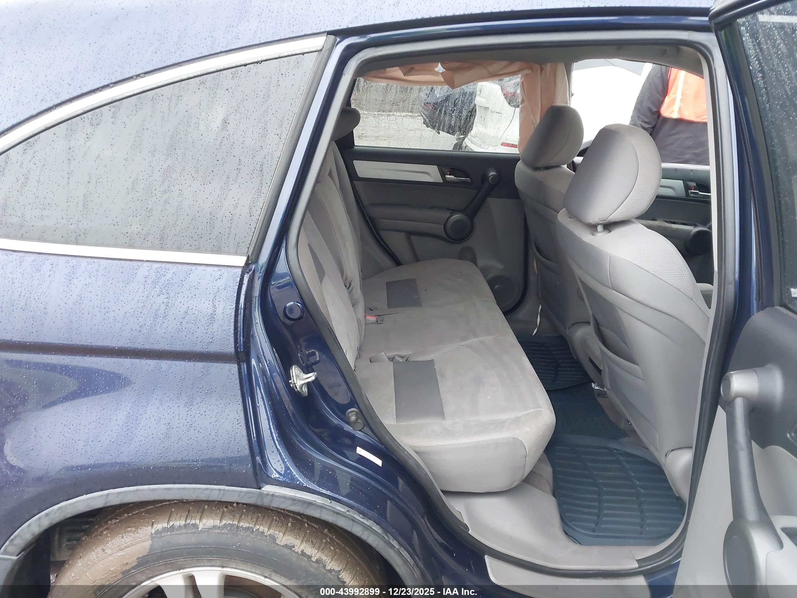 HONDA CR-V image 8