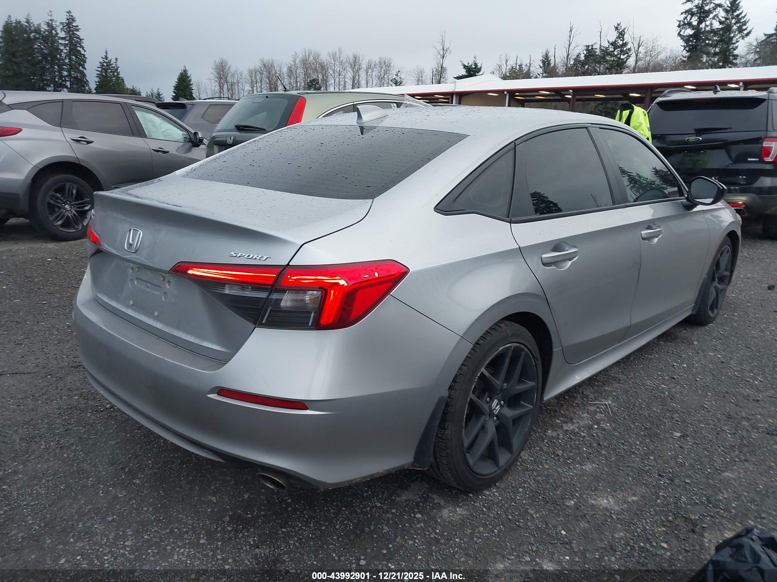 HONDA CIVIC image 4