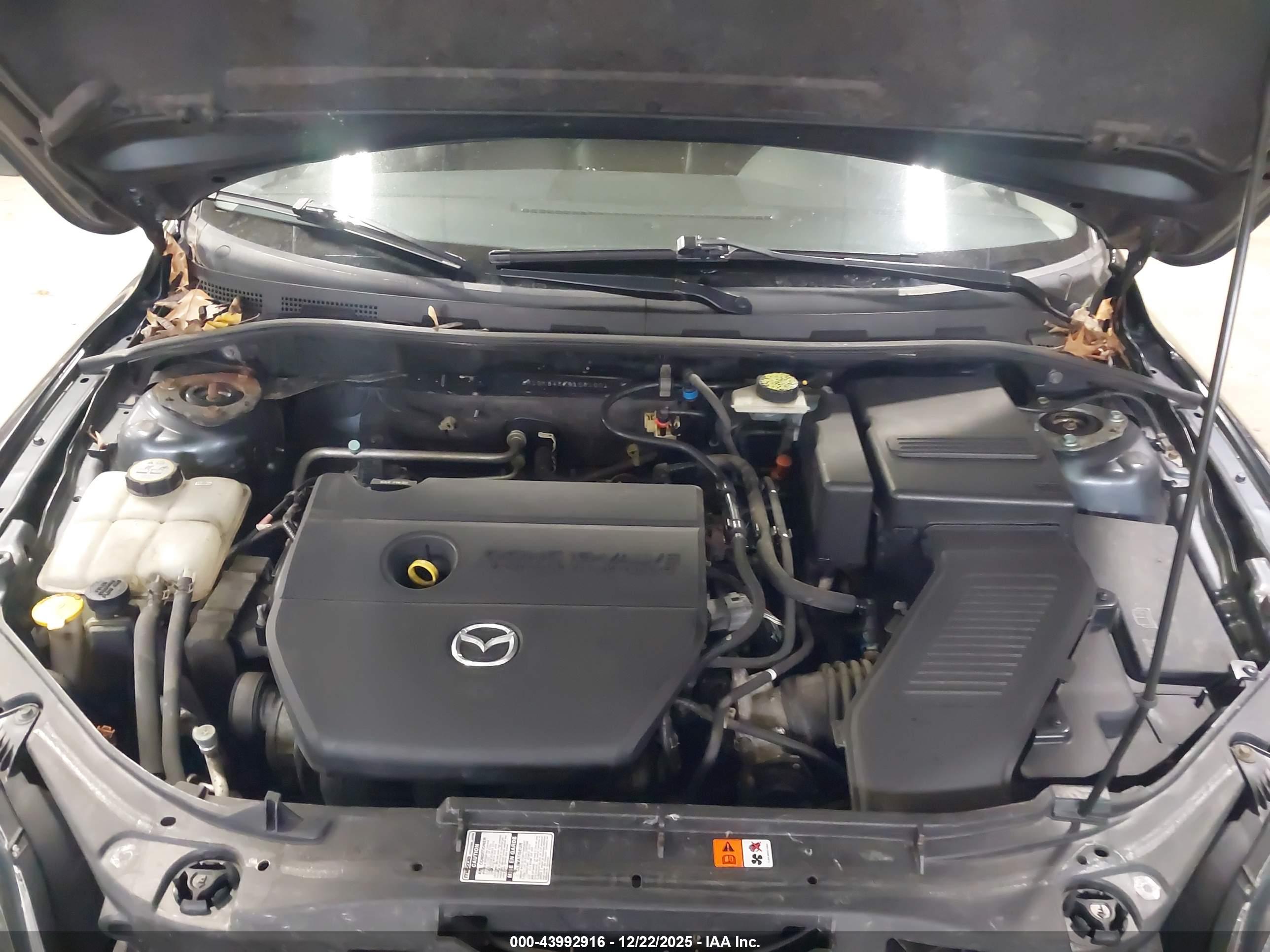 MAZDA MAZDA3 image 10