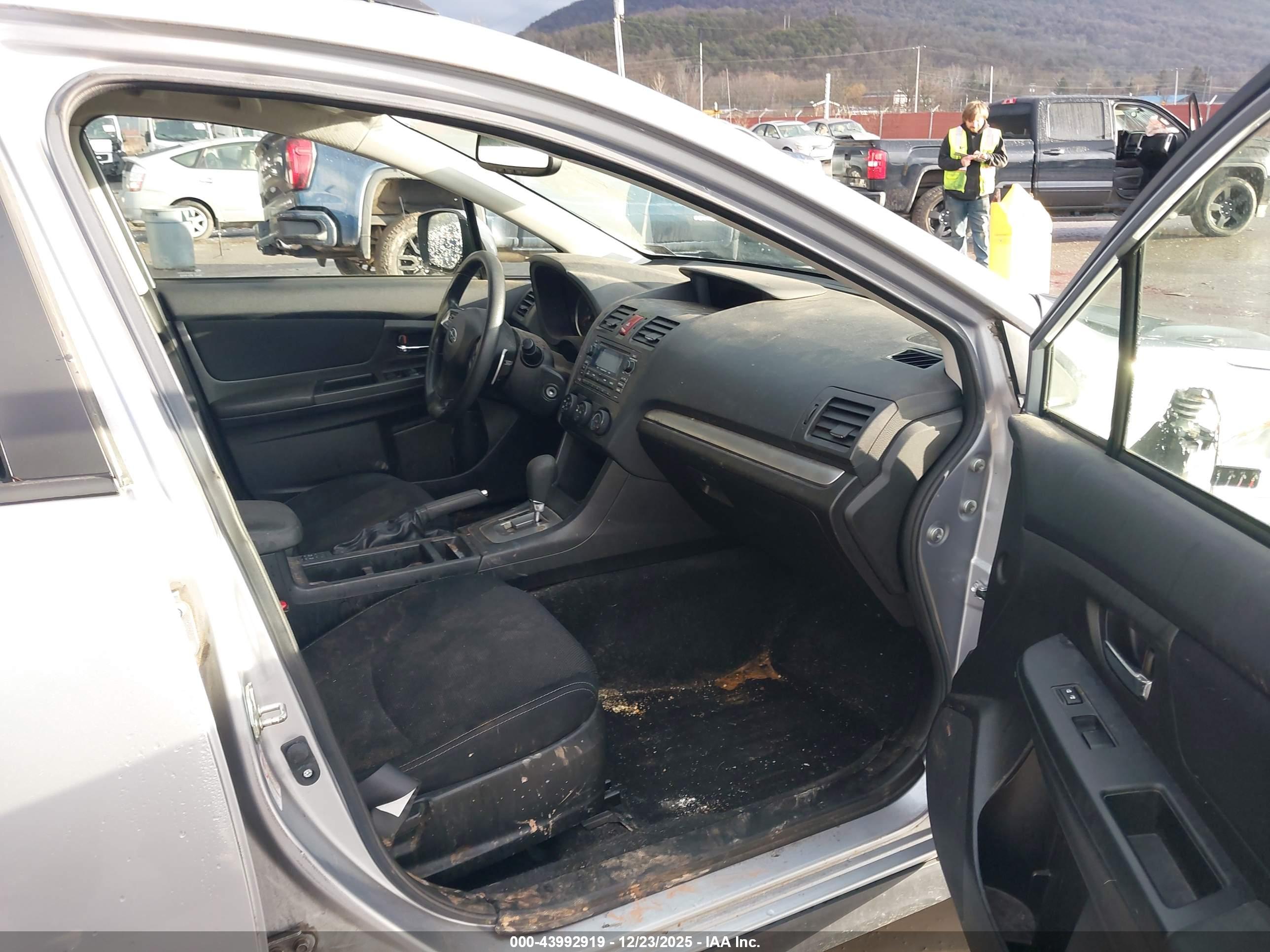 SUBARU XV image 5