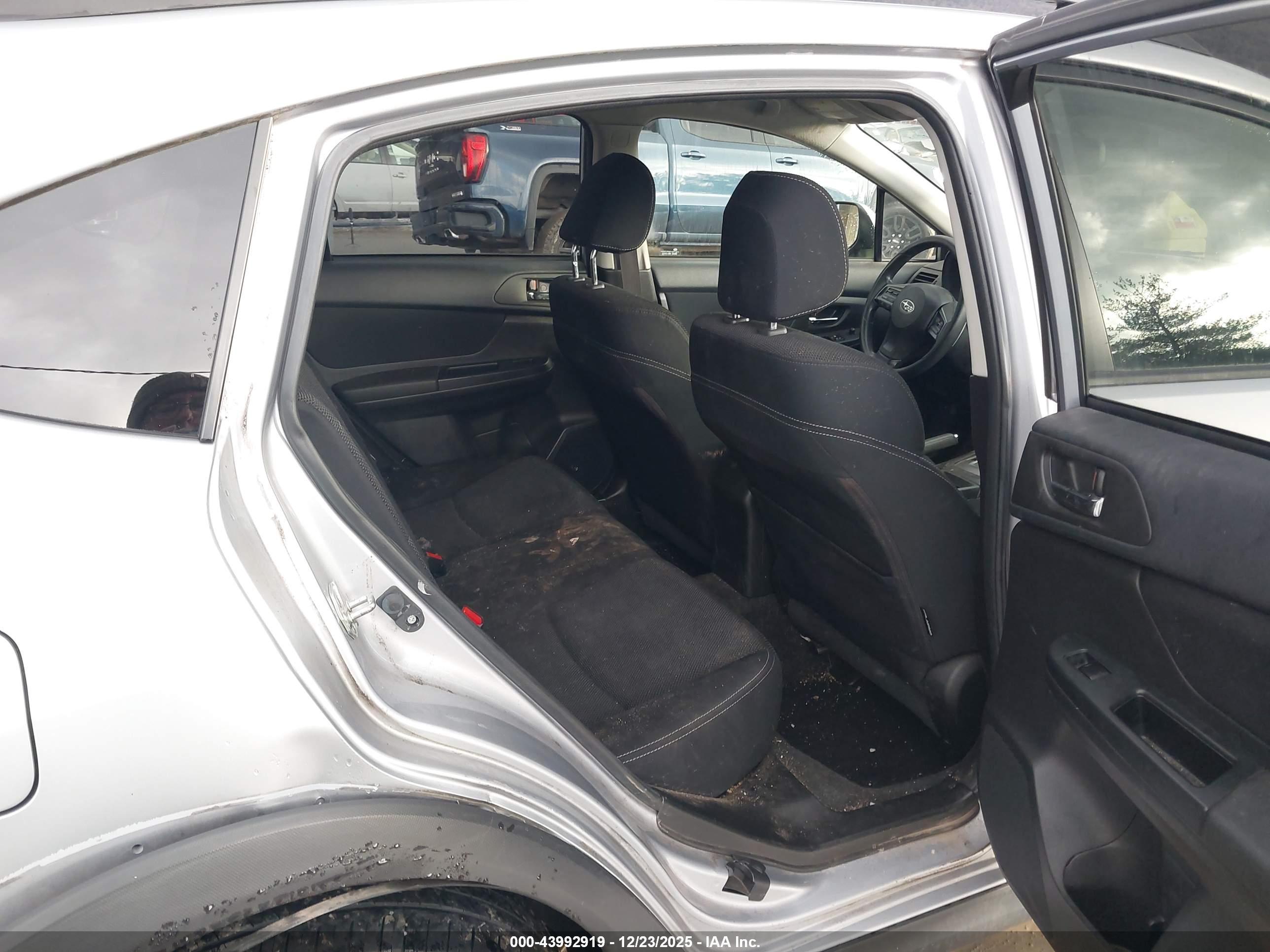 SUBARU XV image 8